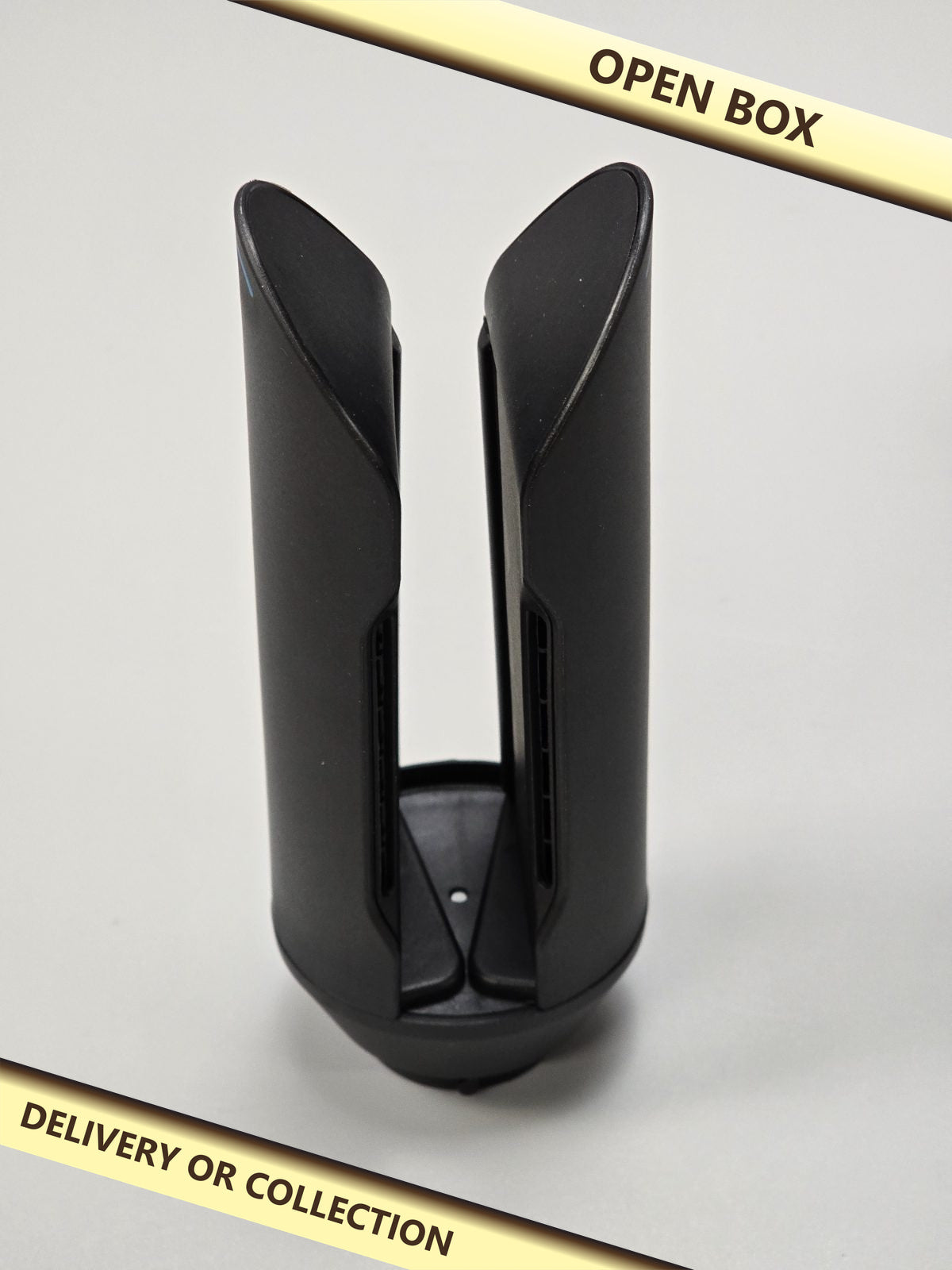 Hair straightener accessory — photograph 1 — Open box; auction delivery information shown on image