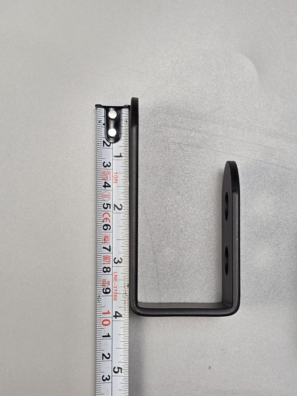 U brackets — photograph 2