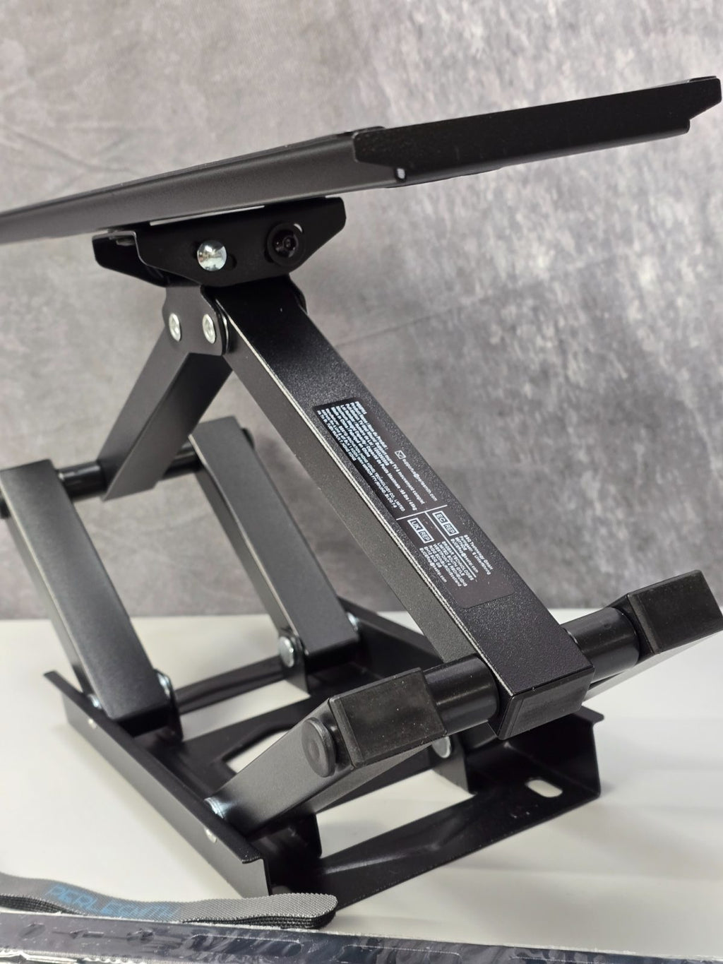 Full-Motion TV Wall Mount PSMFK4 — photograph 2