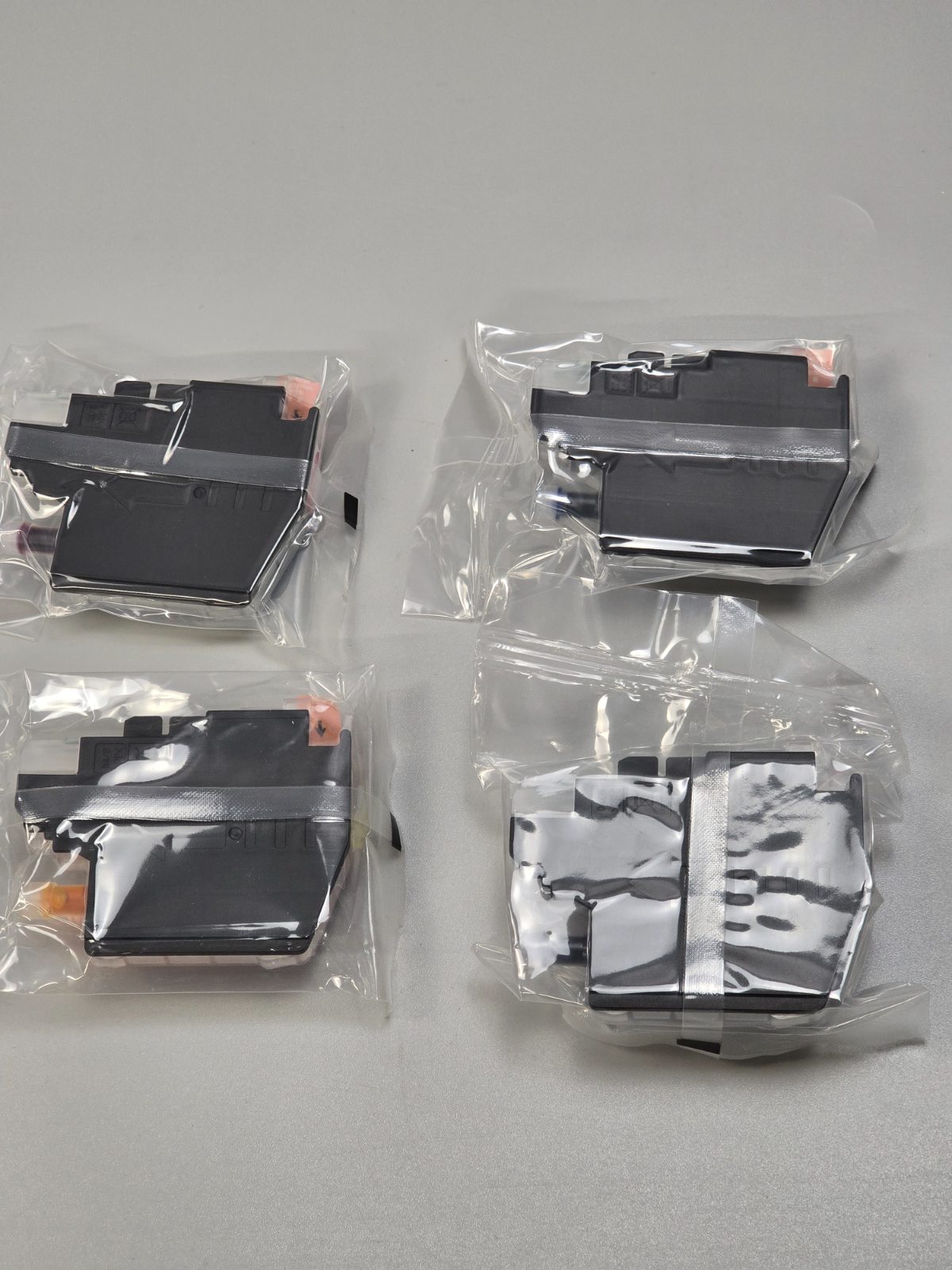 LC422XL Ink cartridges — photograph 2