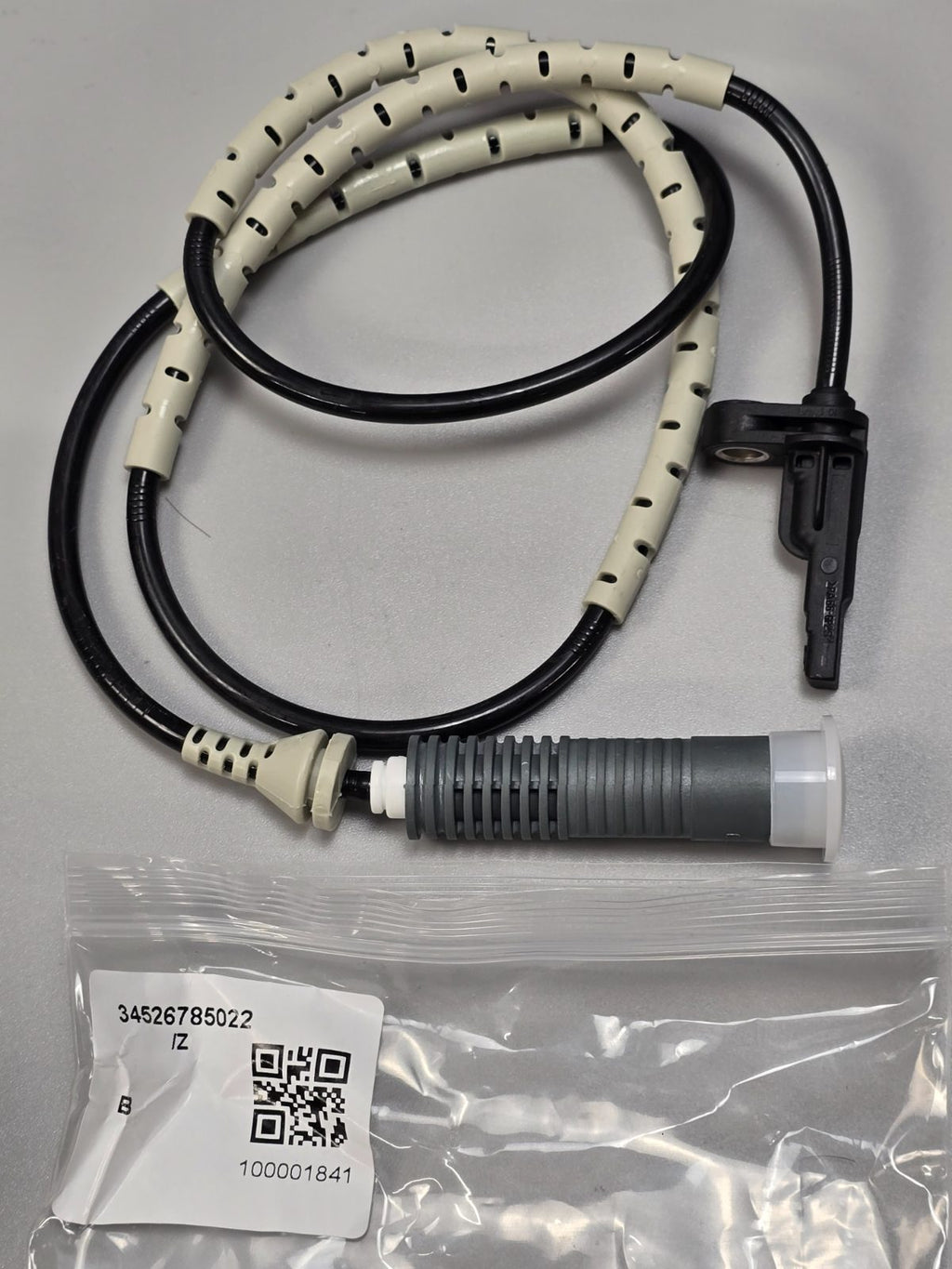 ABS Speed Sensor 34526785022 — photograph 1