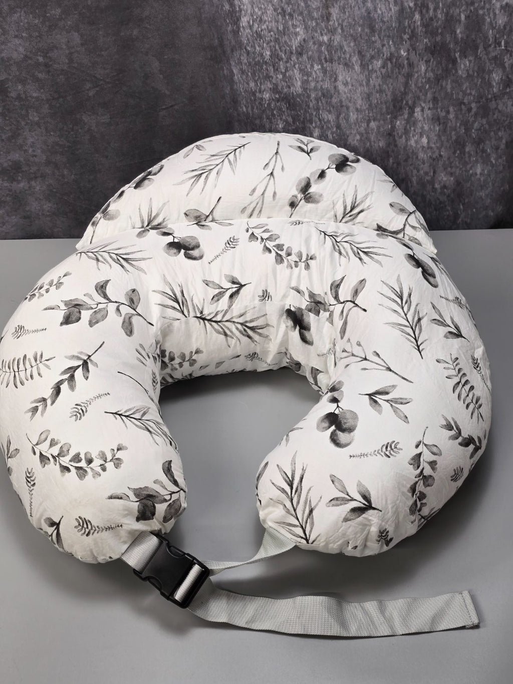 Nursing Pillow NP001 — photograph 1