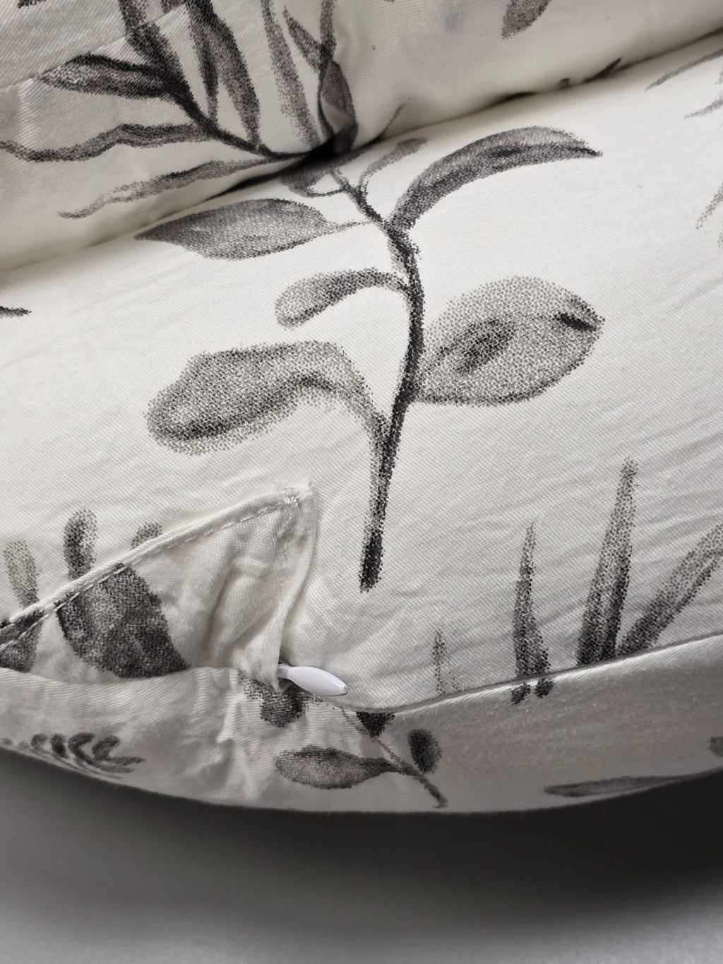 Nursing Pillow NP001 — photograph 4