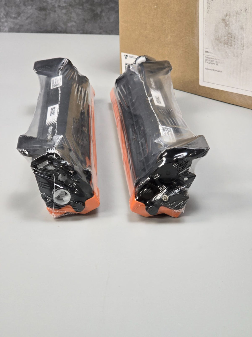 Brother TN1050 2 pack Black Toner Cartidges — photograph 3