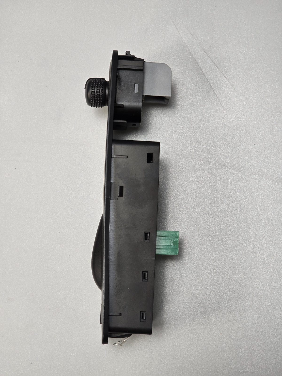 Electric windows switch for Doble Ducato MK3 — photograph 3