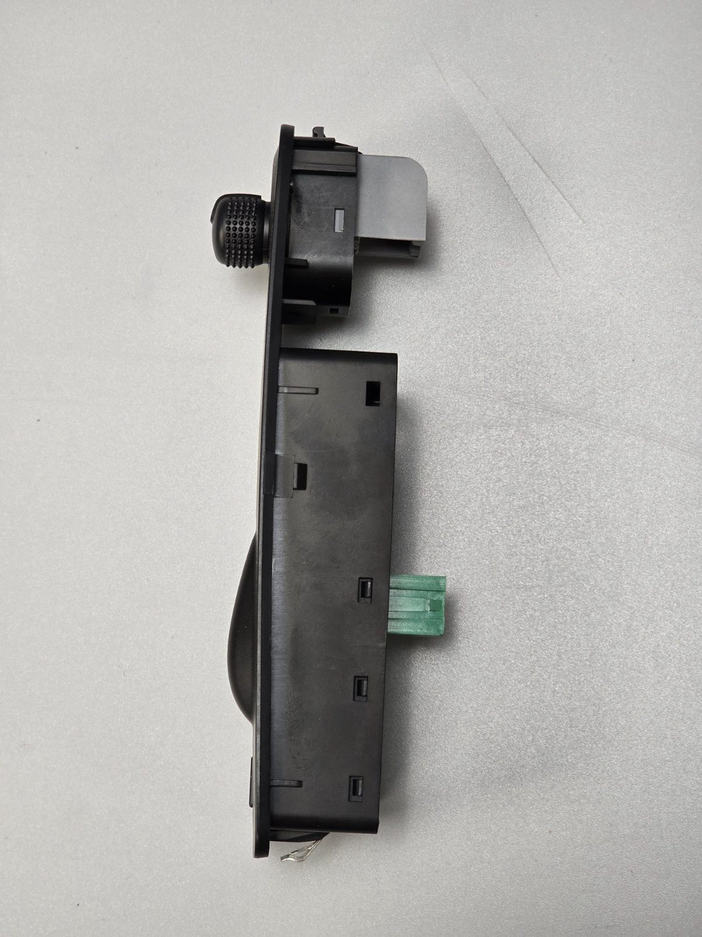 Electric windows switch for Doble Ducato MK3 — photograph 3