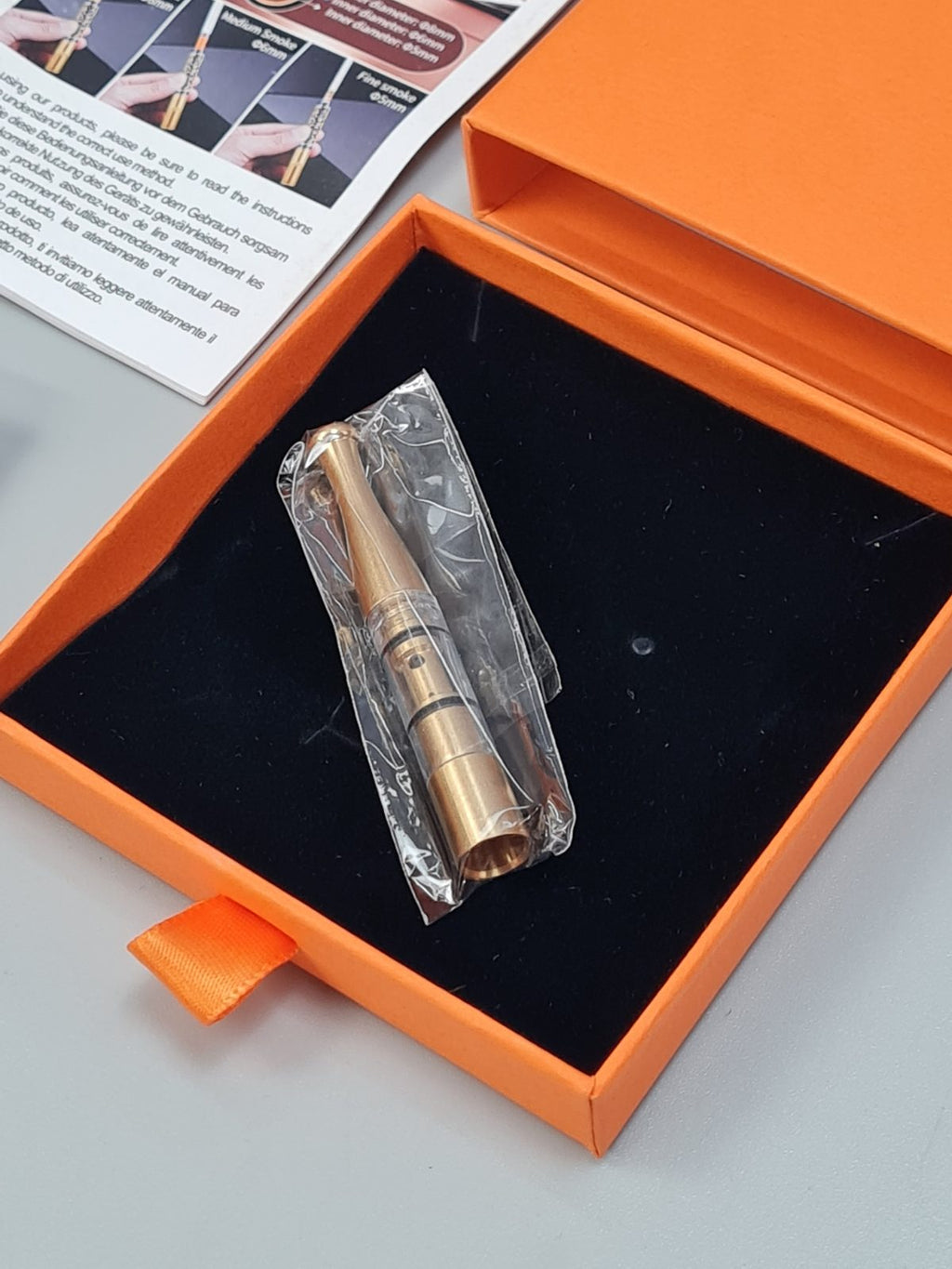 Cigarette Holder — photograph 11
