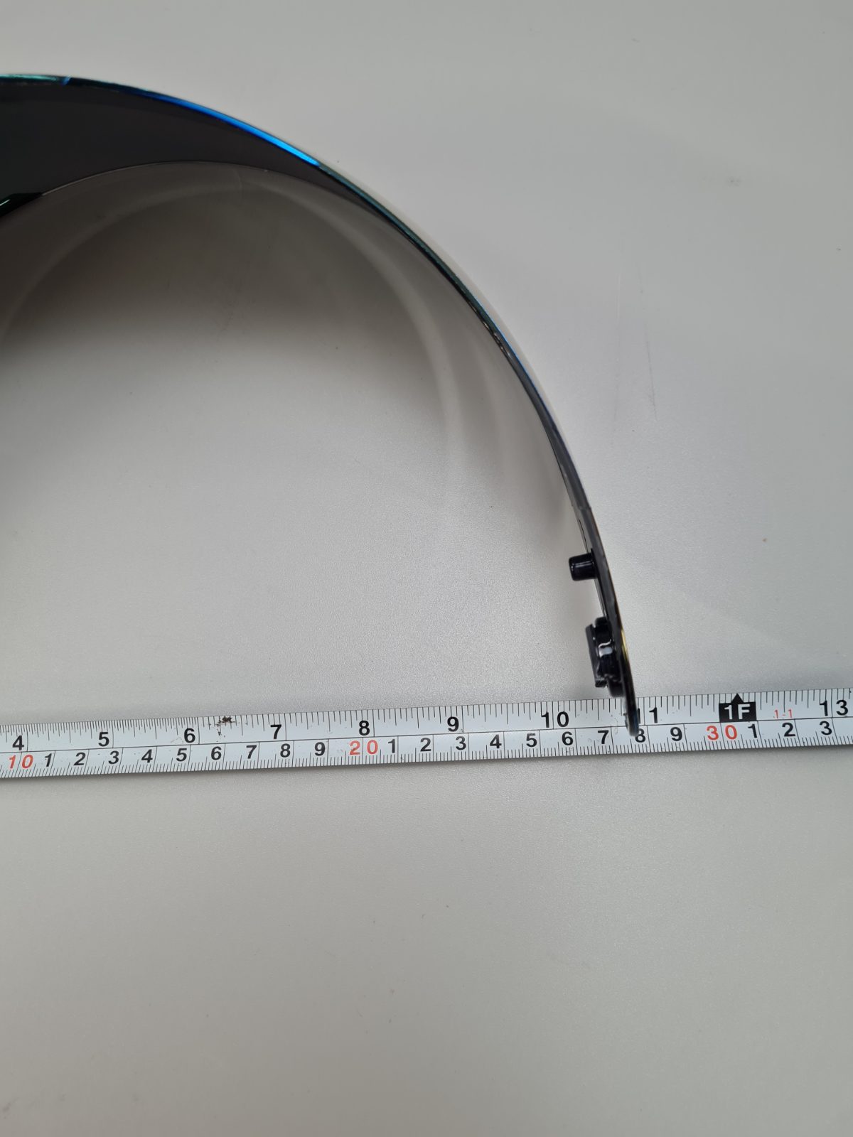 Motorcycle helmet visor — photograph 4