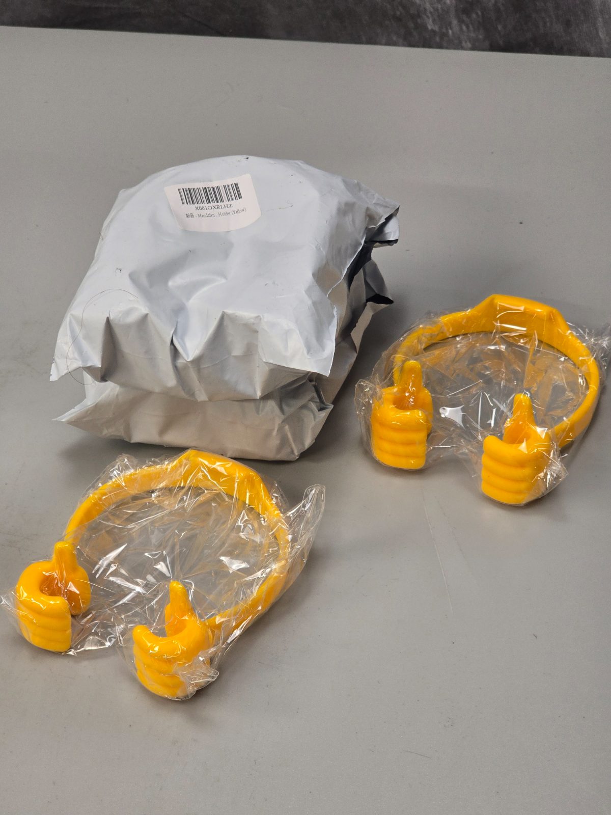 3x Thumb Up Phone Holders 2 pack - Yellow — photograph 1