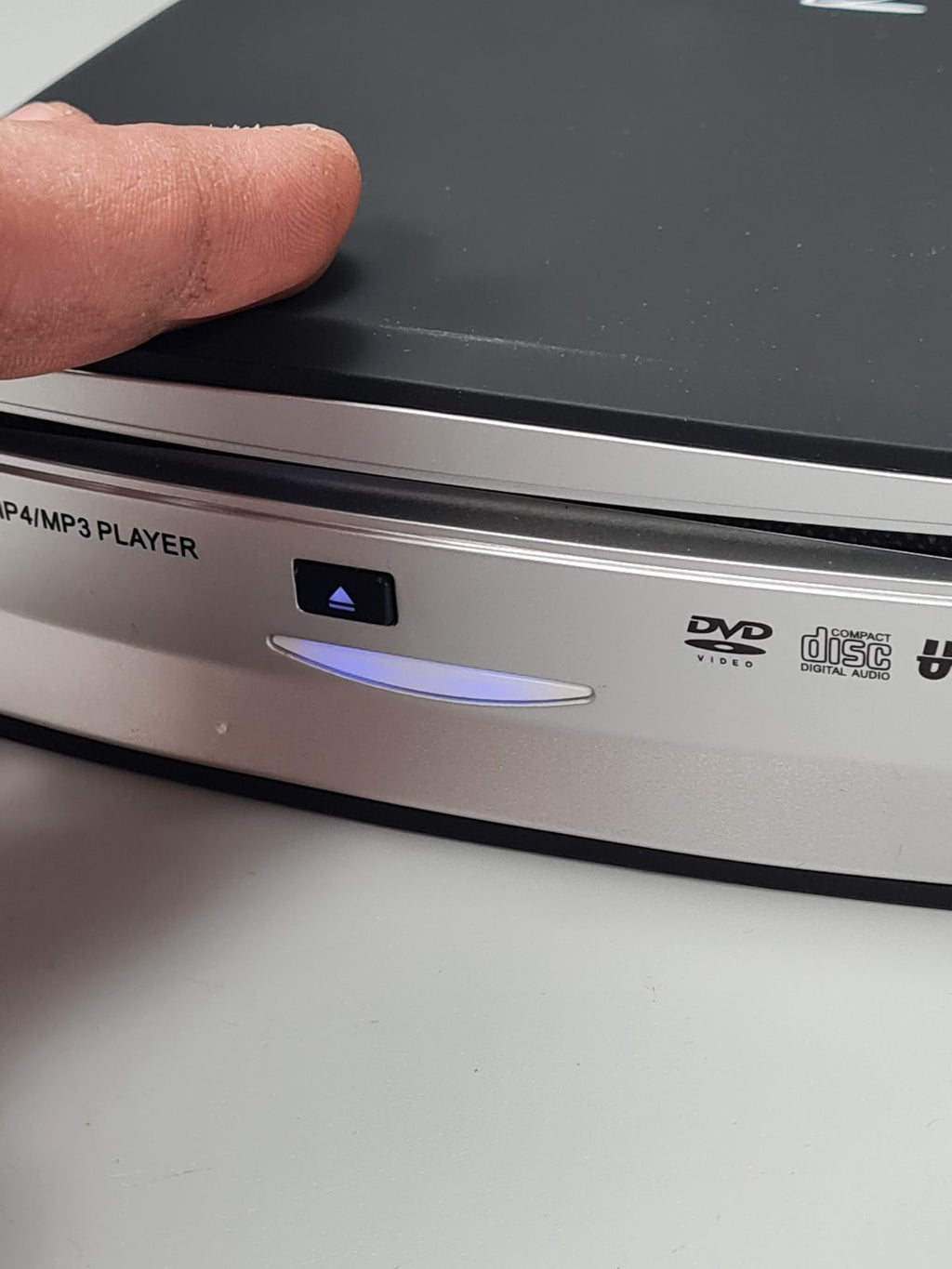 Car DVD CD MP3 Player — photograph 5