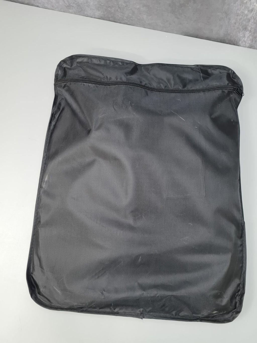 Tesla sunshade model 3/Y — photograph 4