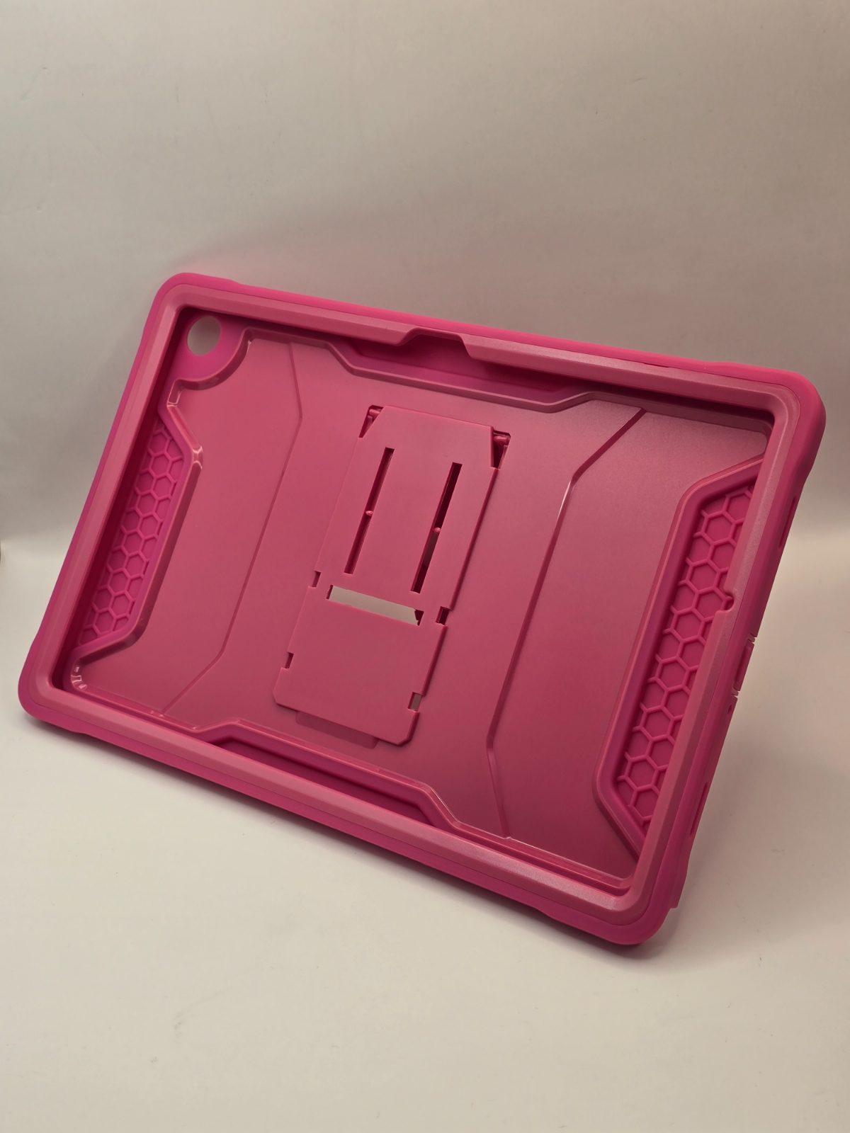 Samsung Galaxy Tab A9+ Pink Case — photograph 1