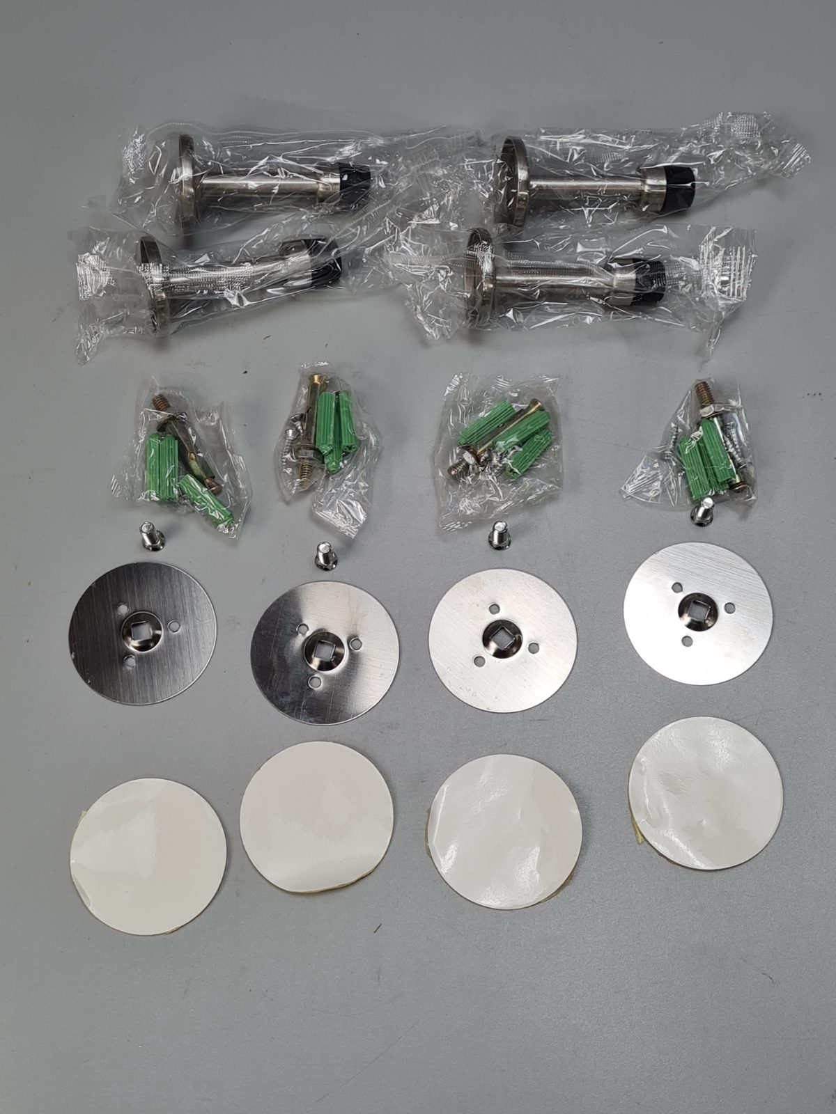 Set of 4 Door stops — photograph 1