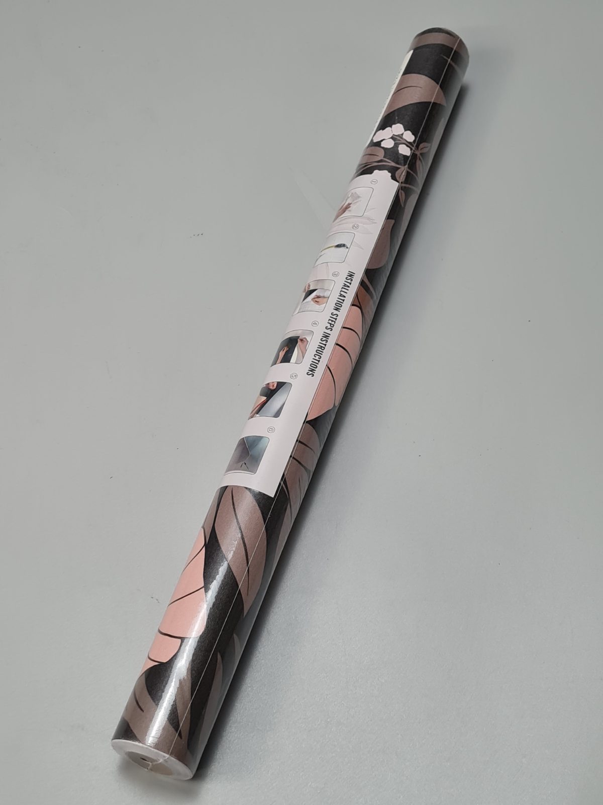 Lily Floral Wallpaper Peel and Stick — photograph 1