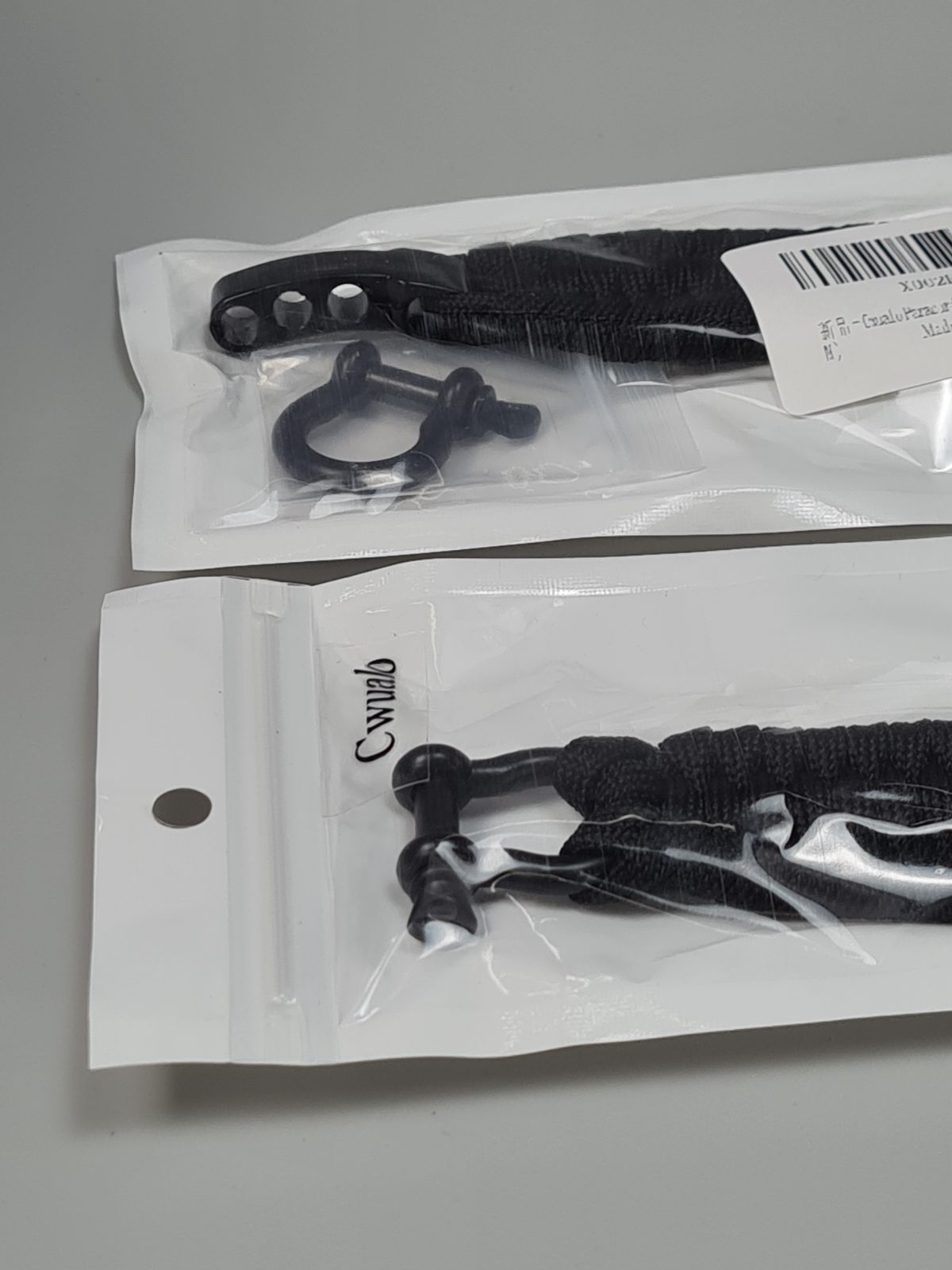 2 packs of Paracord Bracelets — photograph 2