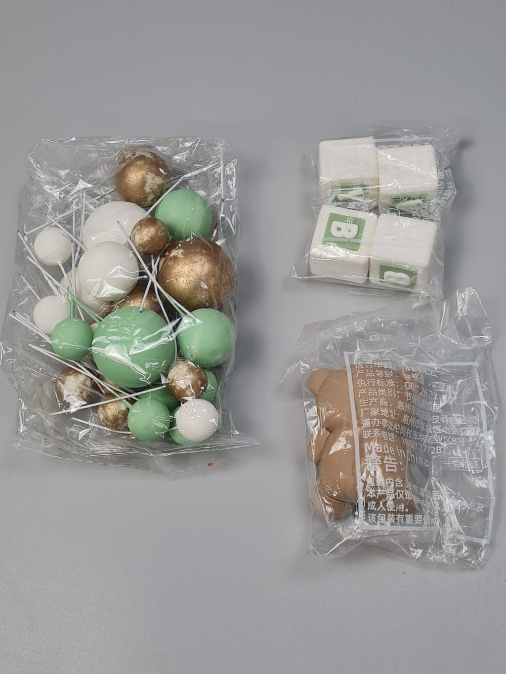 Various decorations — photograph 2
