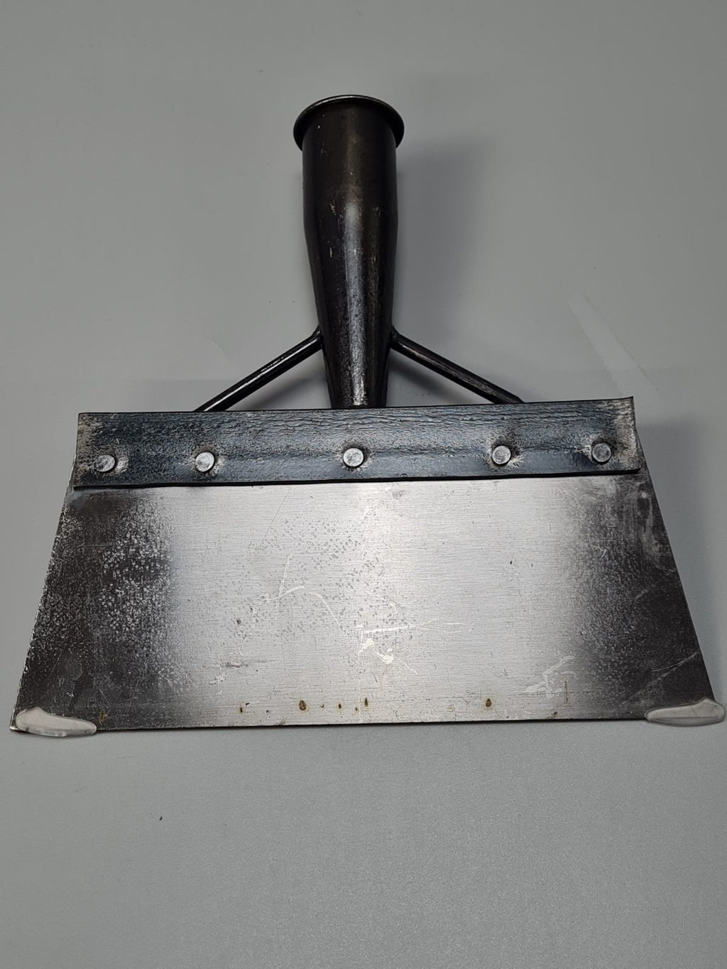 Multifunctional garden shovel 23cm — photograph 1