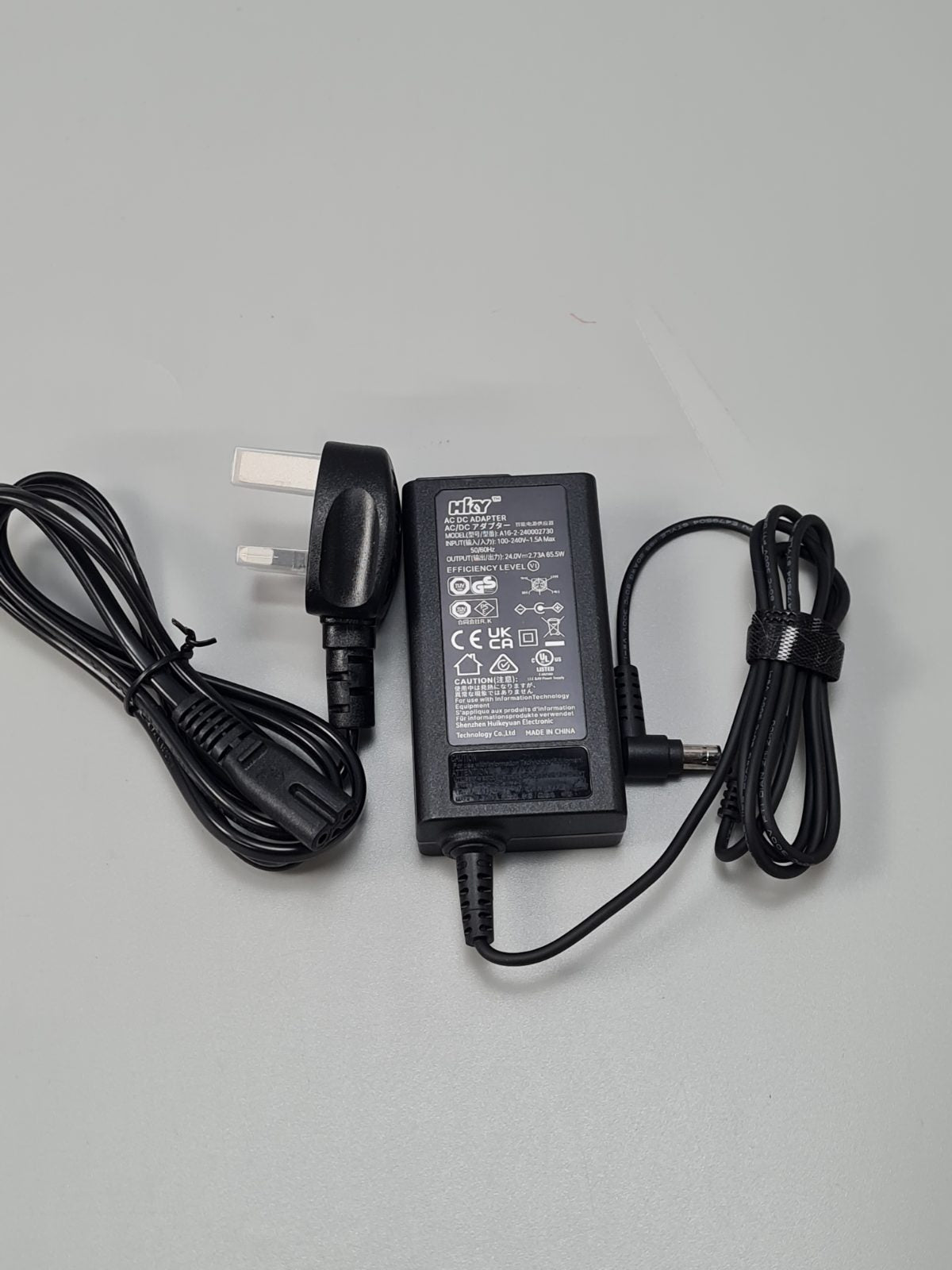 AC/DC adapter — photograph 2