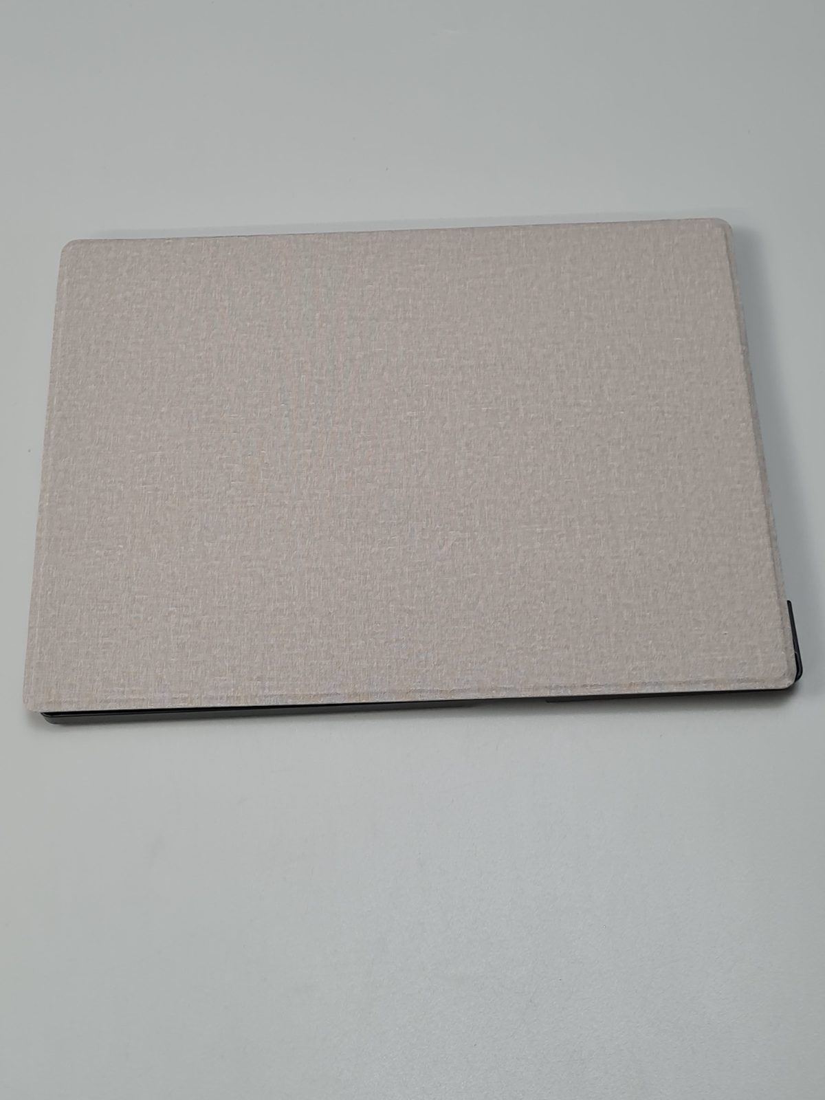 Case for reMarkable e-readers in gray — photograph 1
