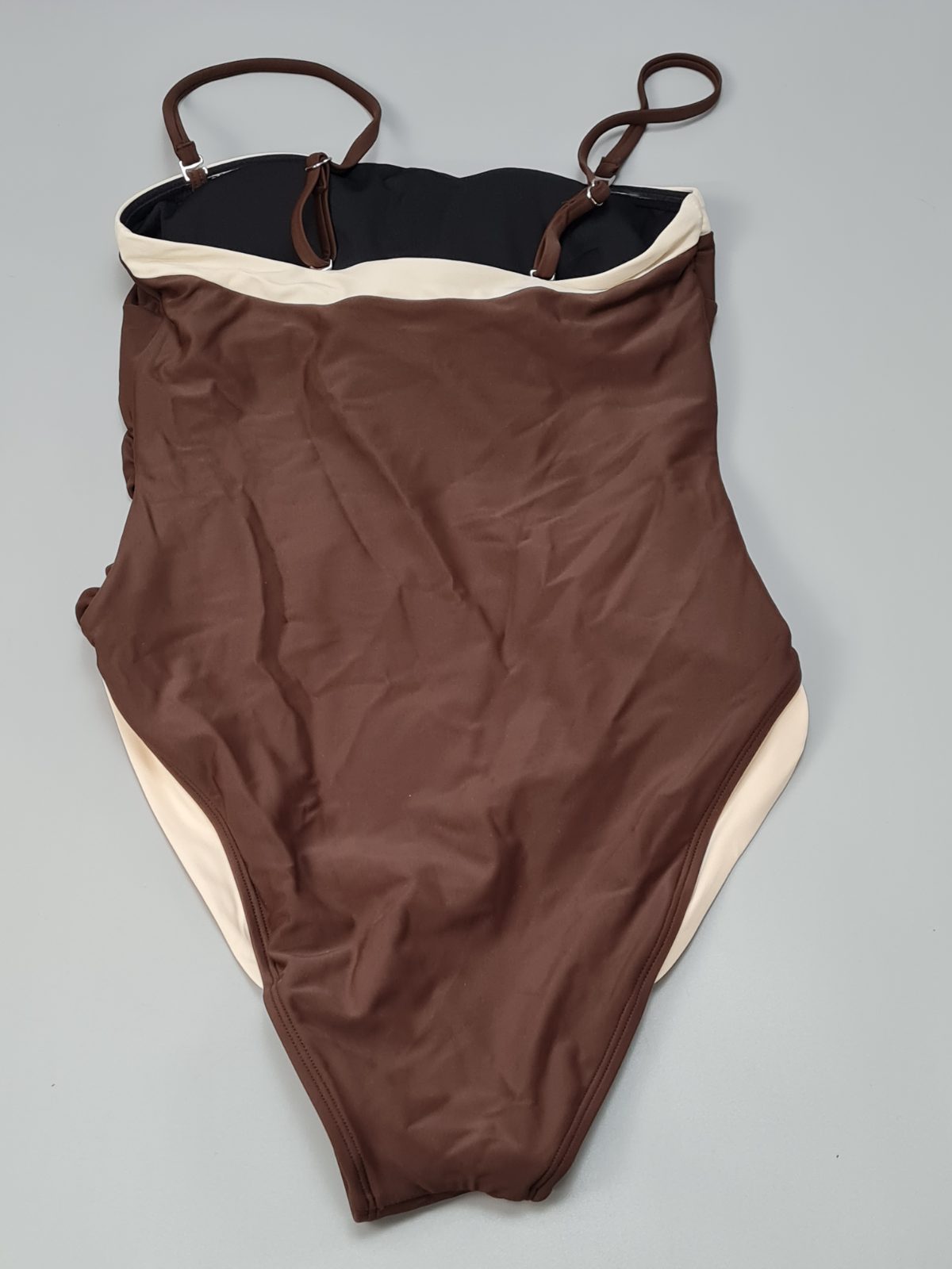 Ladies one piece swimming costume — photograph 2