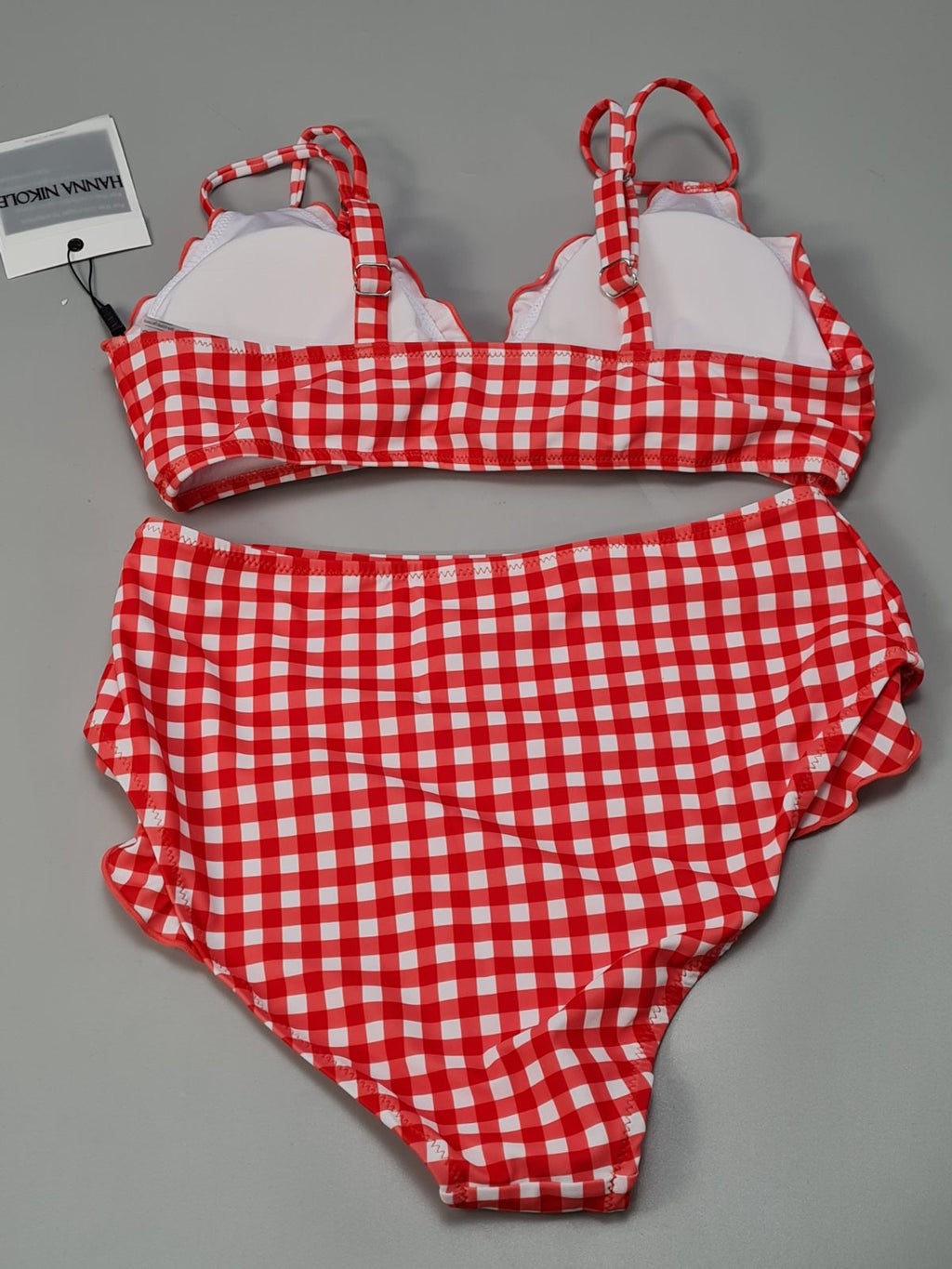 Ladies red and white bikini — photograph 2