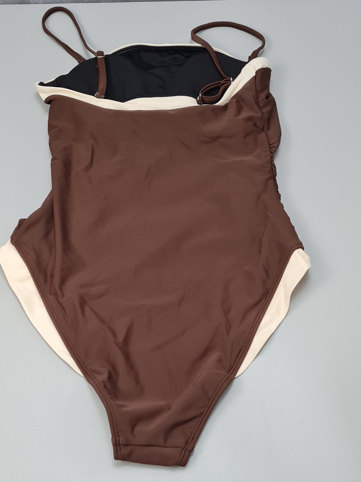 Ladies one piece swimming costume — photograph 2