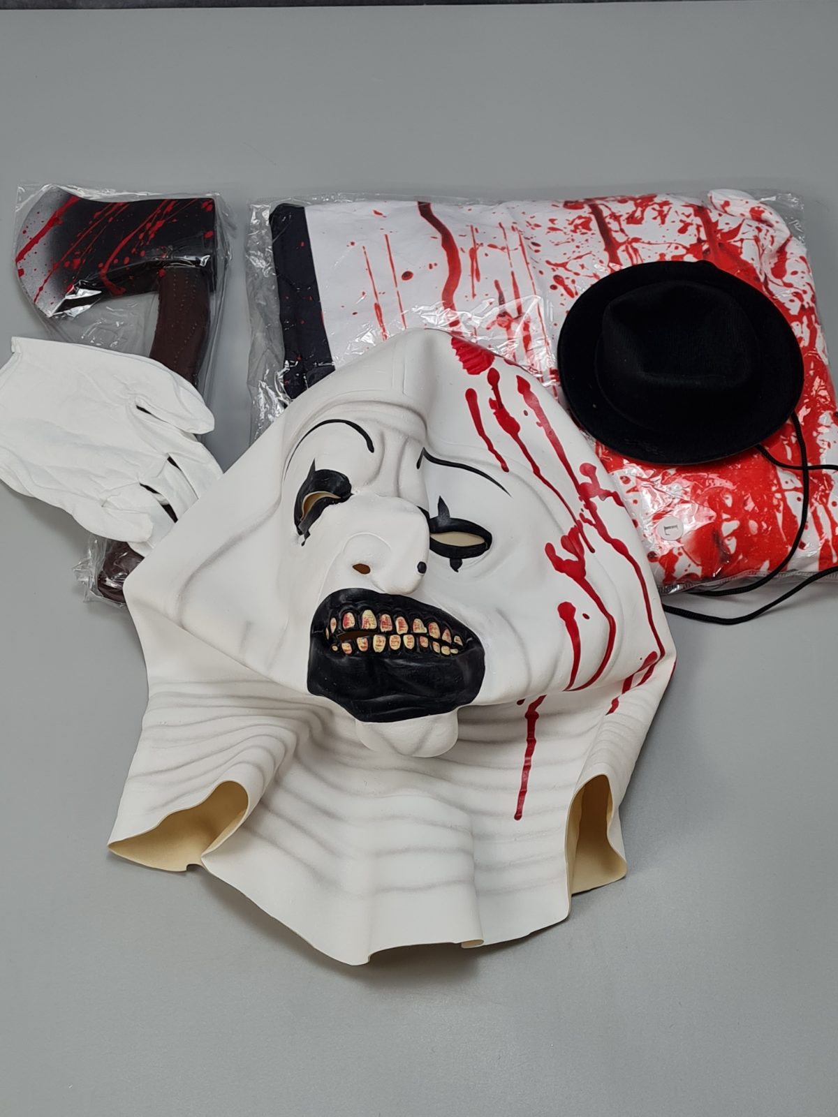 Ladies Terrifier Halloween costume — photograph 1