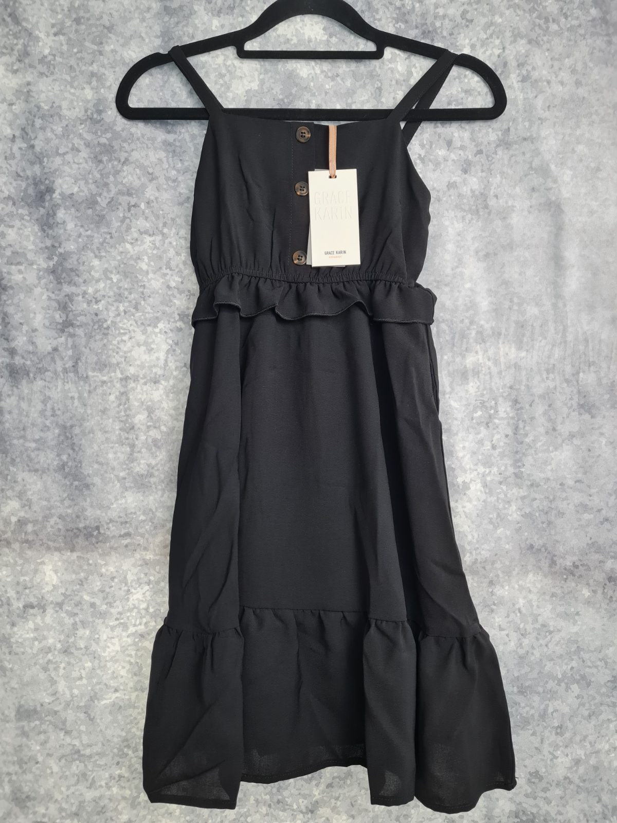 Girl's black casual dress size 6 years — photograph 1