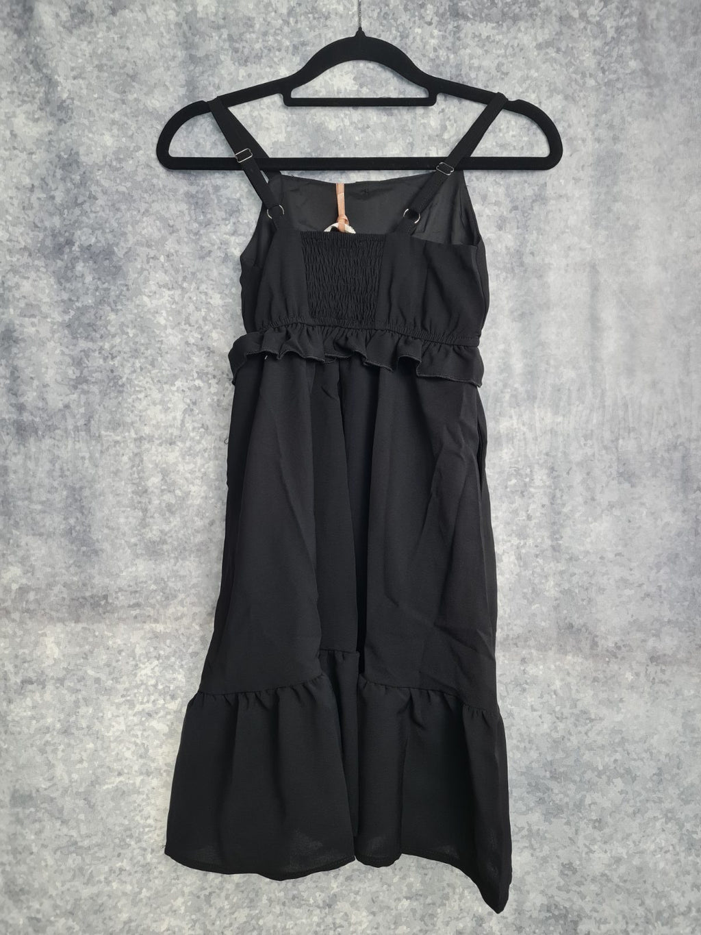 Girl's black casual dress size 6 years — photograph 2