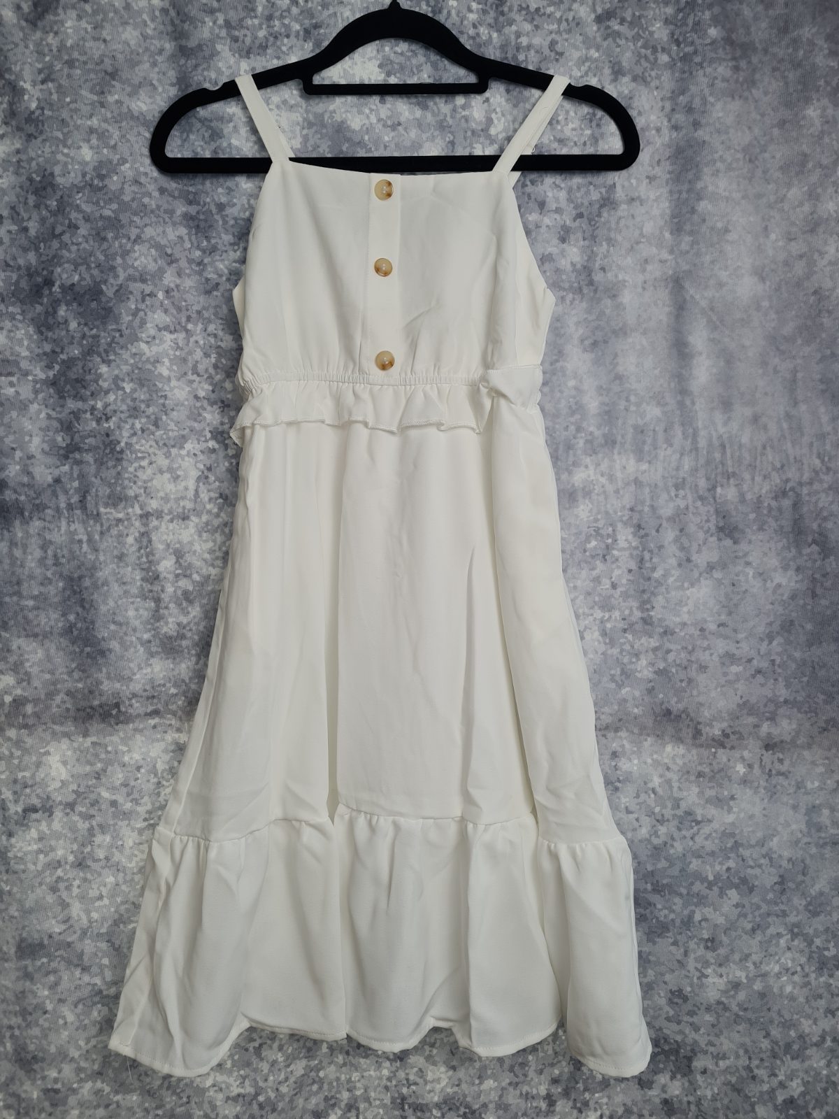 Girl's white casual dress size 7 years — photograph 1