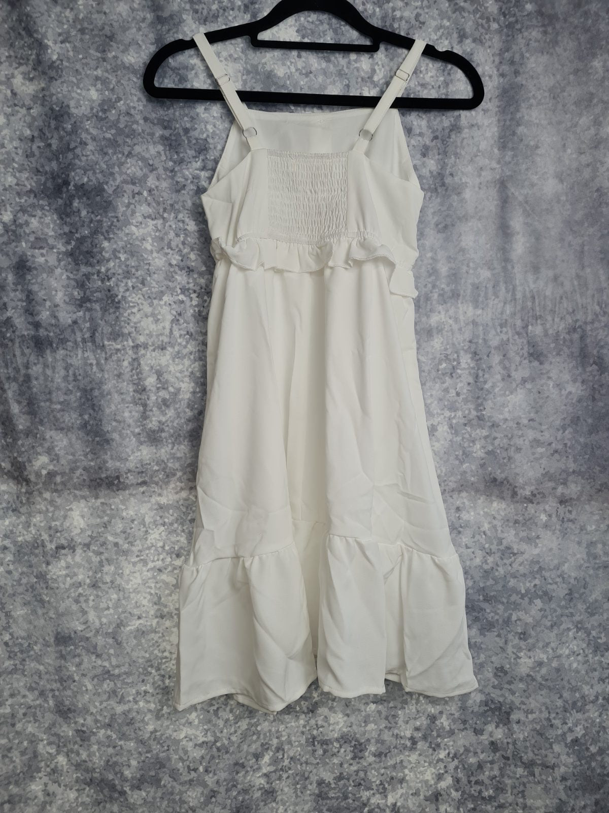 Girl's white casual dress size 7 years — photograph 2