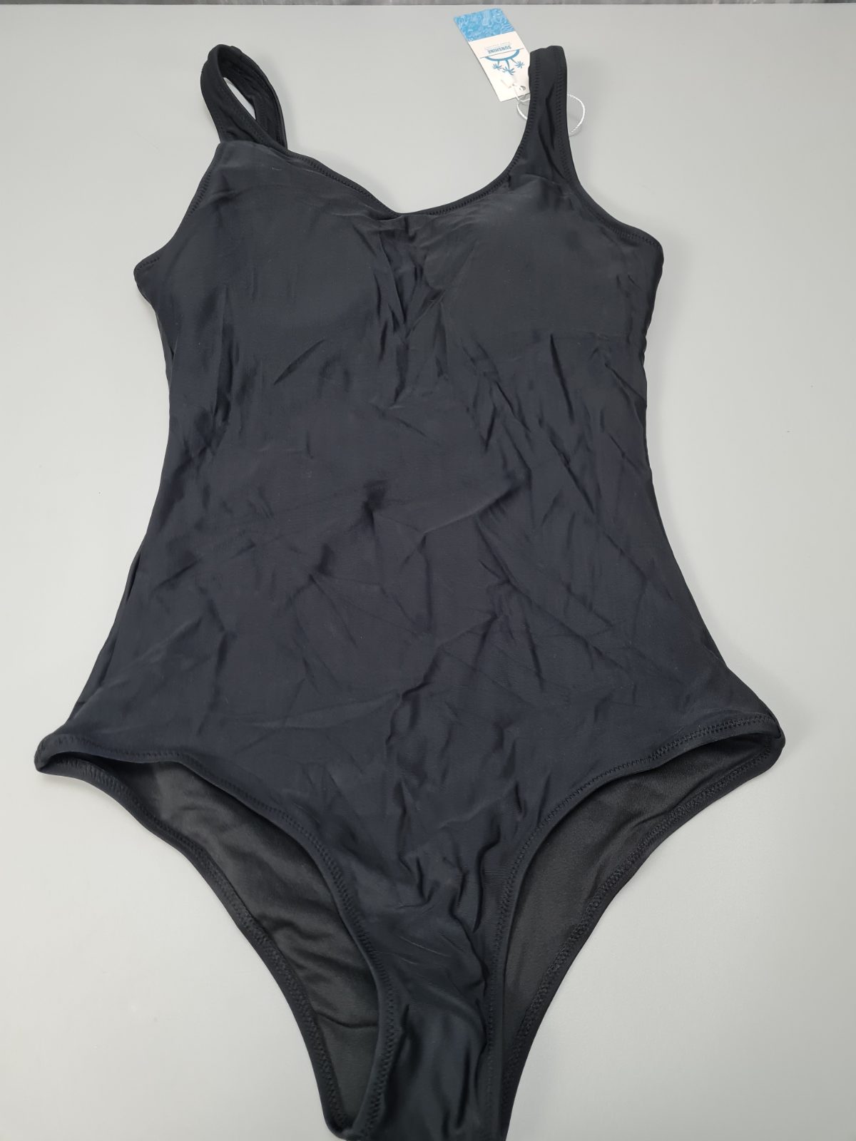 Ladies black swimming costume size S — photograph 1