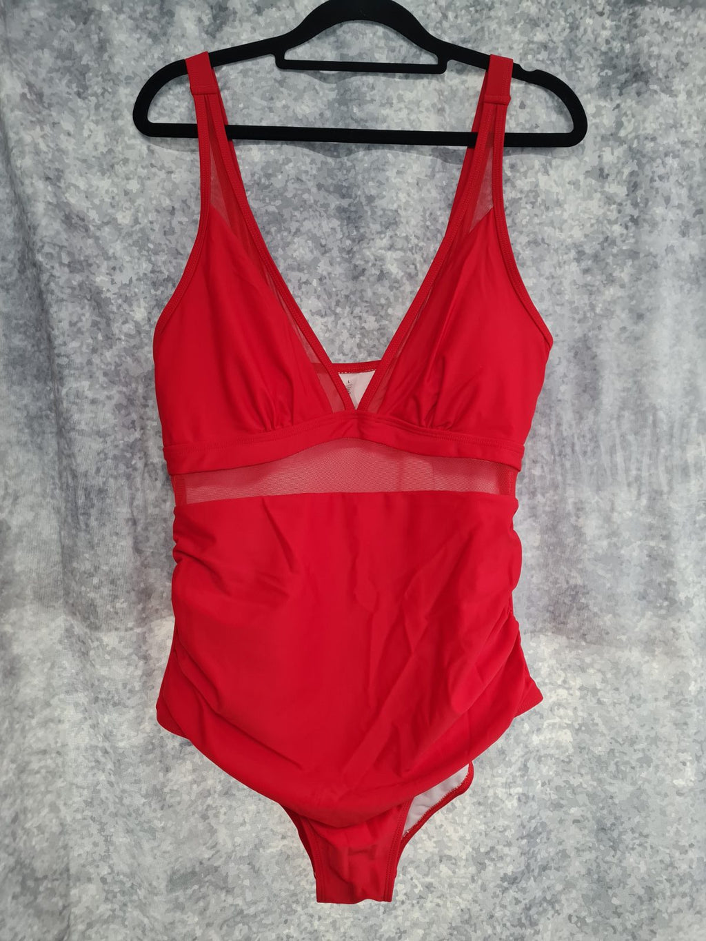 Ladies red swimming costume size L — photograph 1