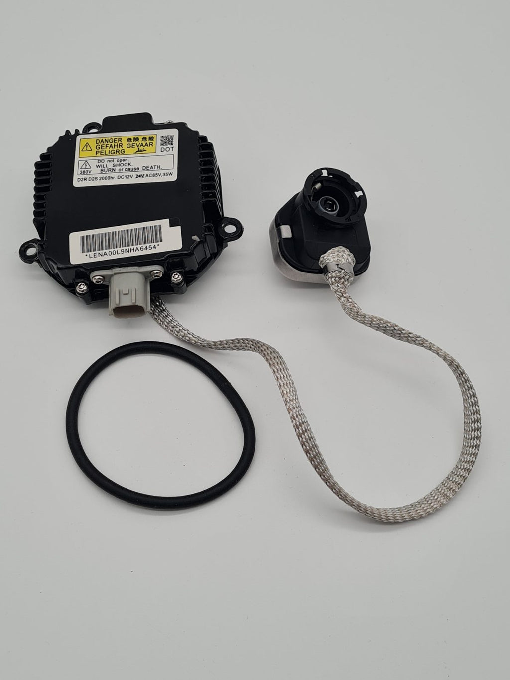 HID Xenon Headlight ballast and inviter unit. — photograph 1