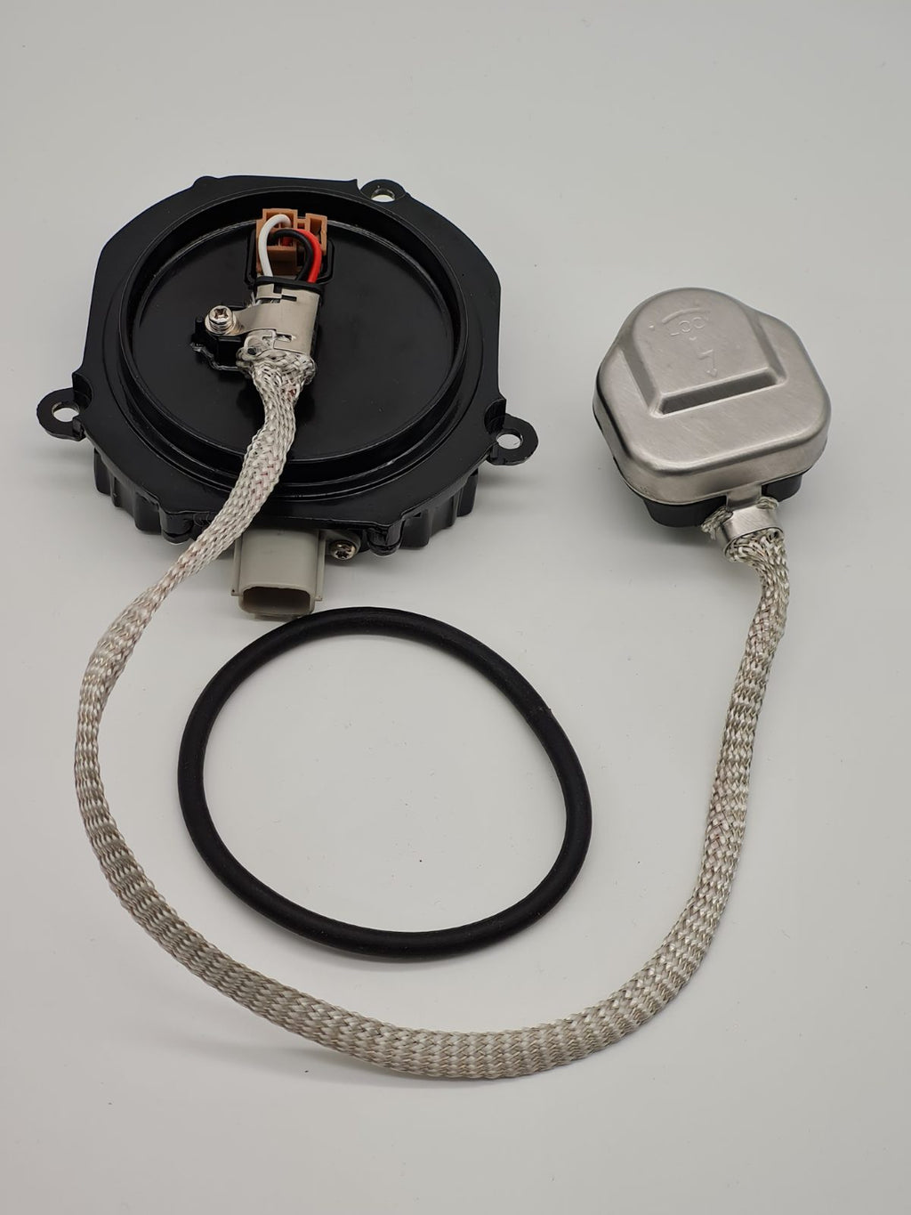 HID Xenon Headlight ballast and inviter unit. — photograph 4