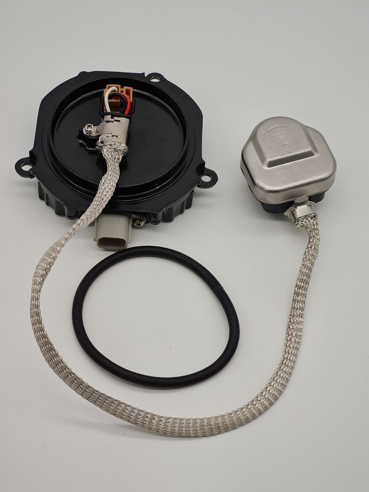 HID Xenon Headlight ballast and inviter unit. — photograph 4