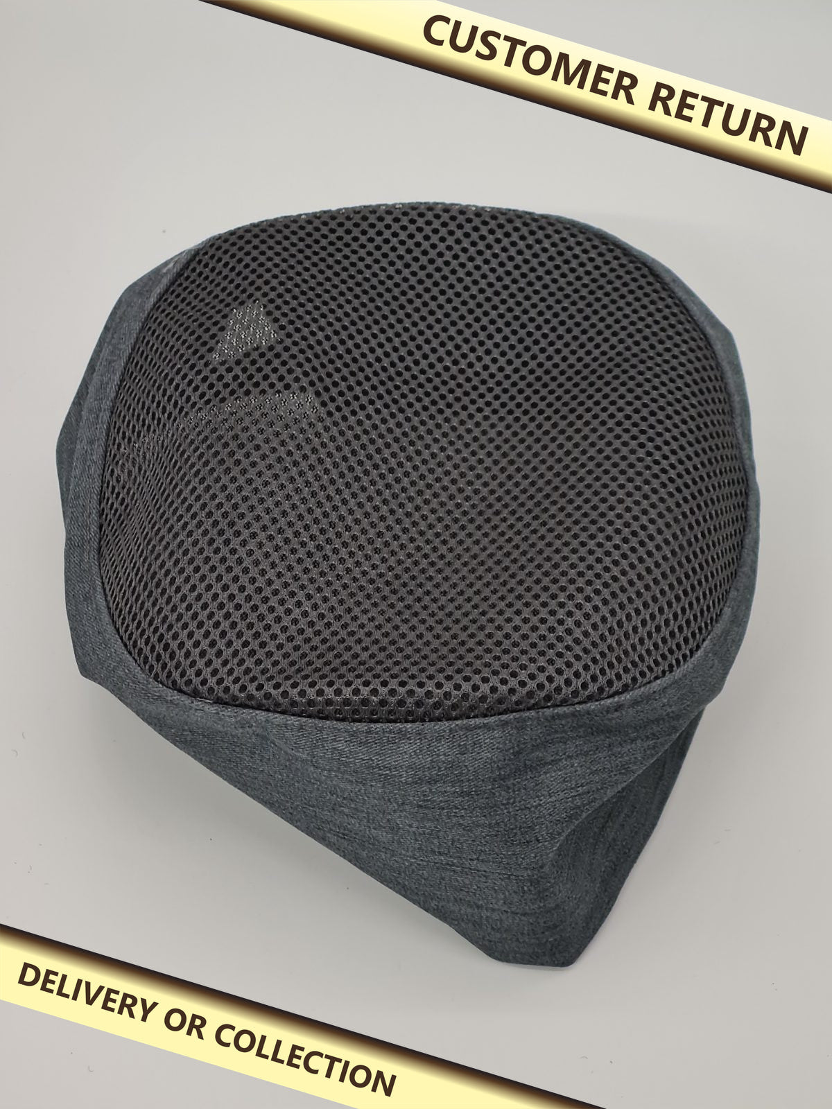 Unisex chefs hat for adults — photograph 1 — Customer return; auction delivery information shown on image