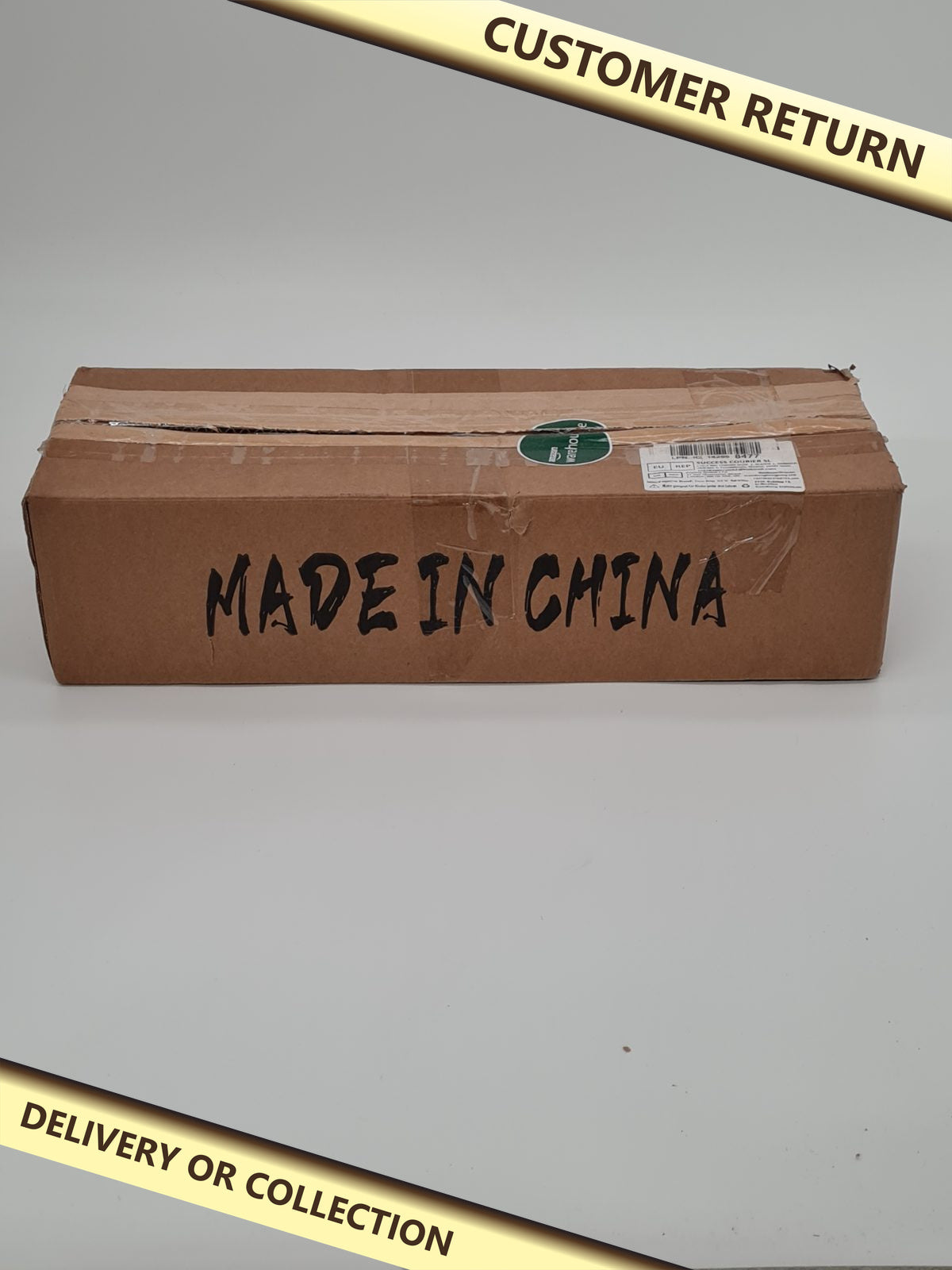 6ft x 2.6ft gold balloon arch stand — photograph 1 — Customer return; auction delivery information shown on image