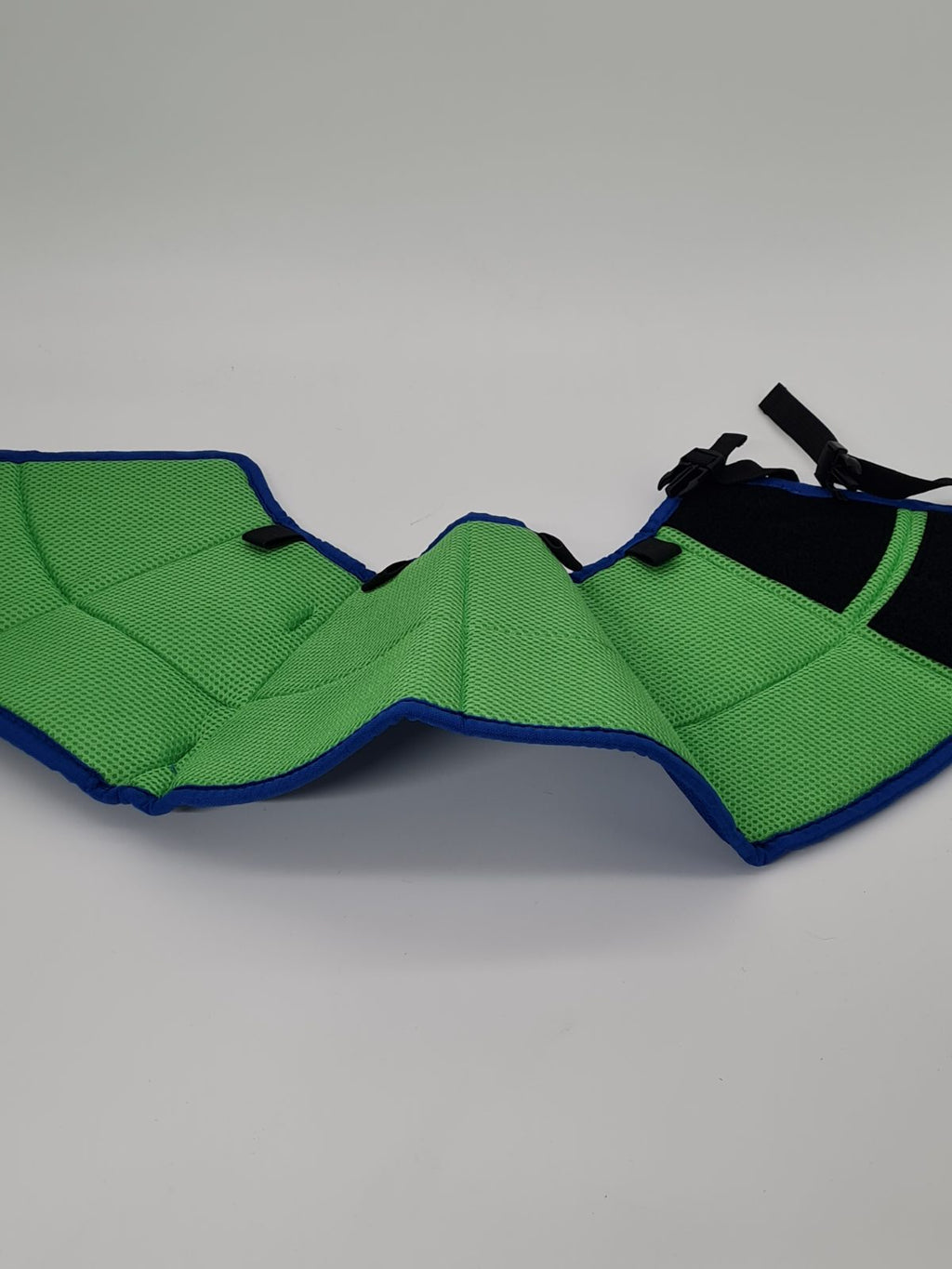 Blue dog collar cone 28-36cm — photograph 3