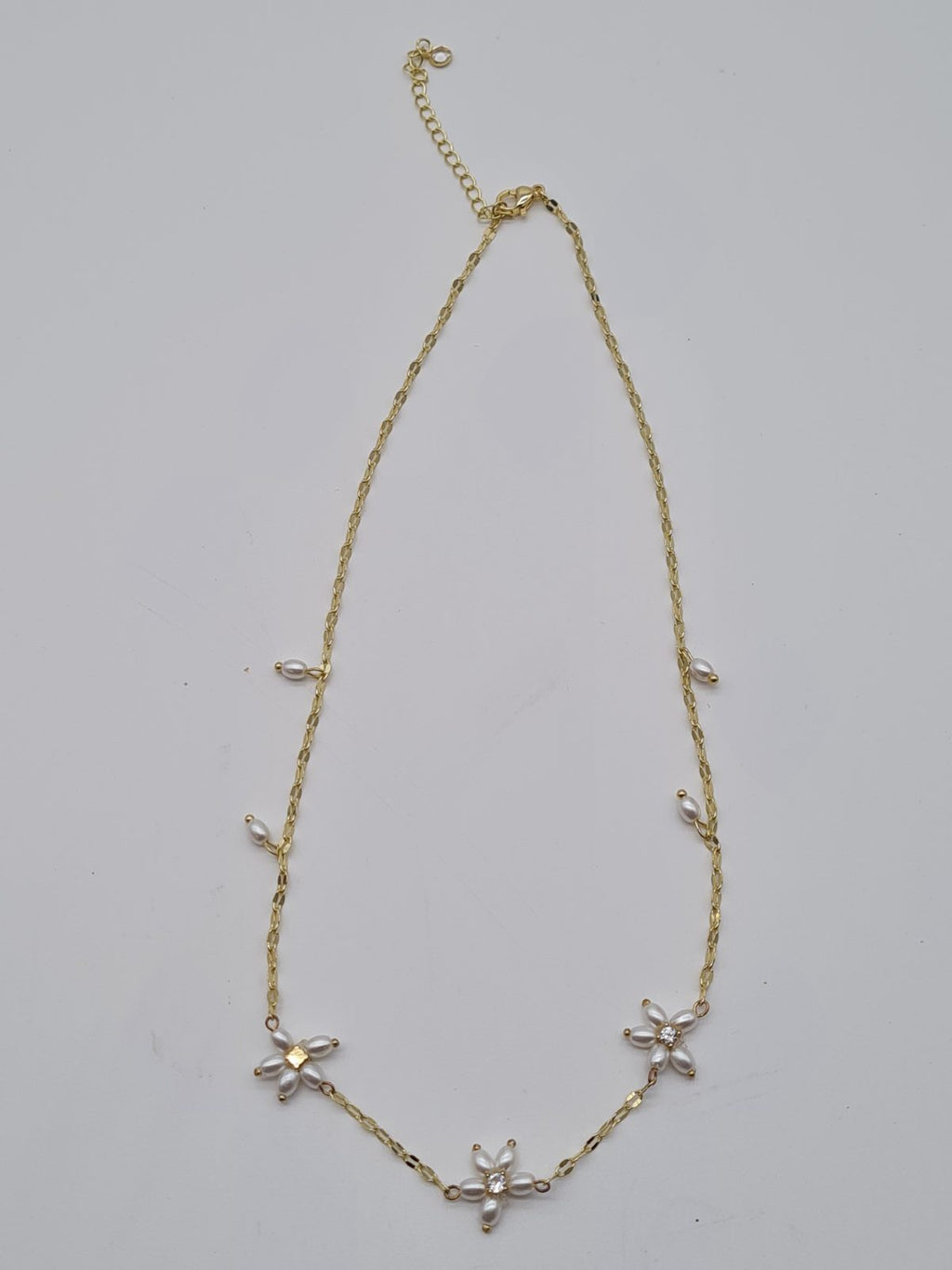 Floral Bead Necklace — photograph 2