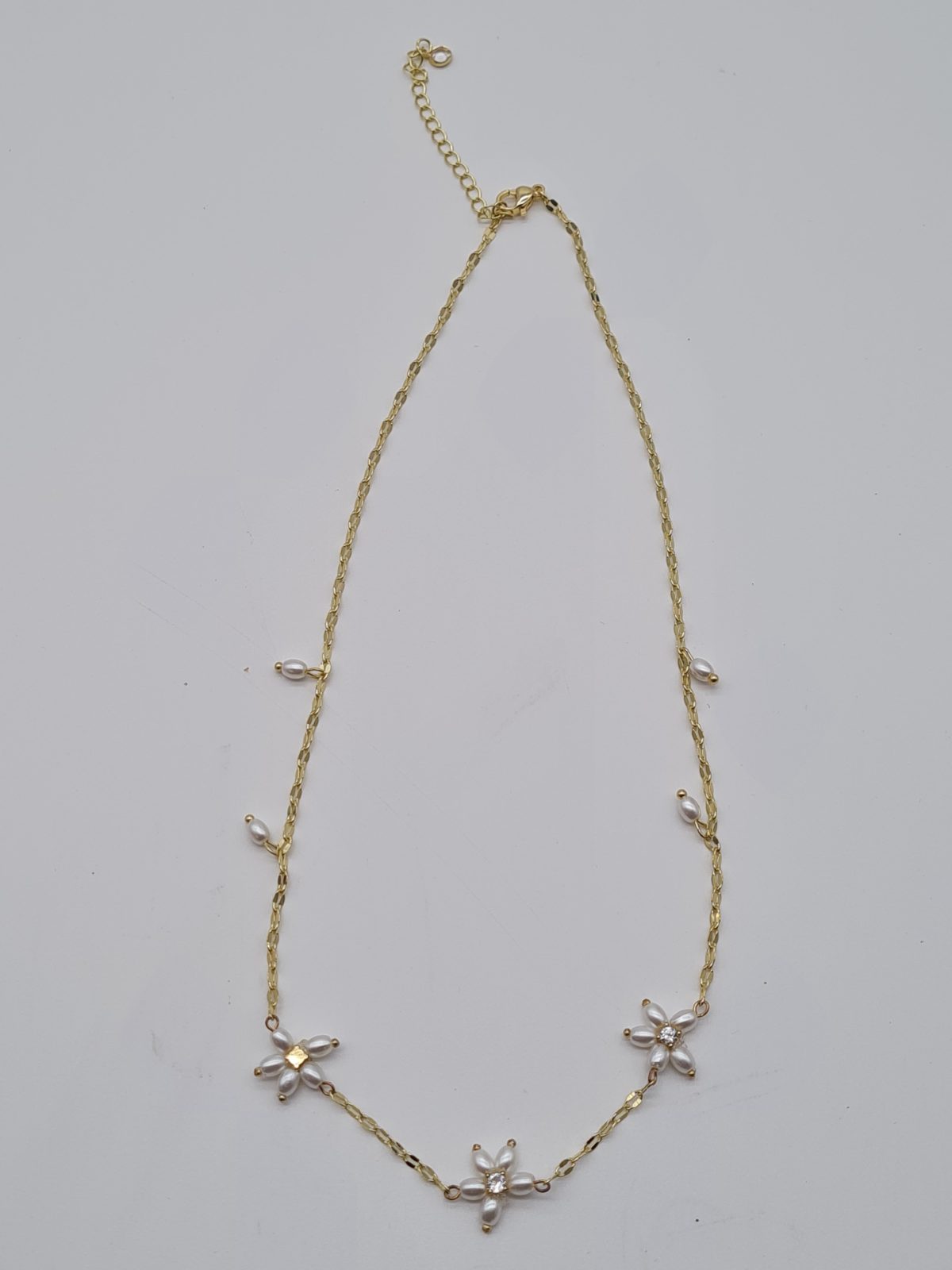 Floral Bead Necklace — photograph 2