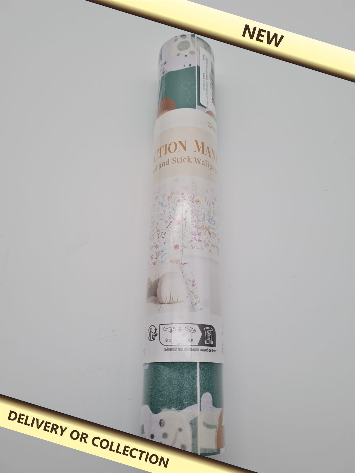 Peel-and-stick children's wallpaper with dog pattern — photograph 1 — New; auction delivery information shown on image