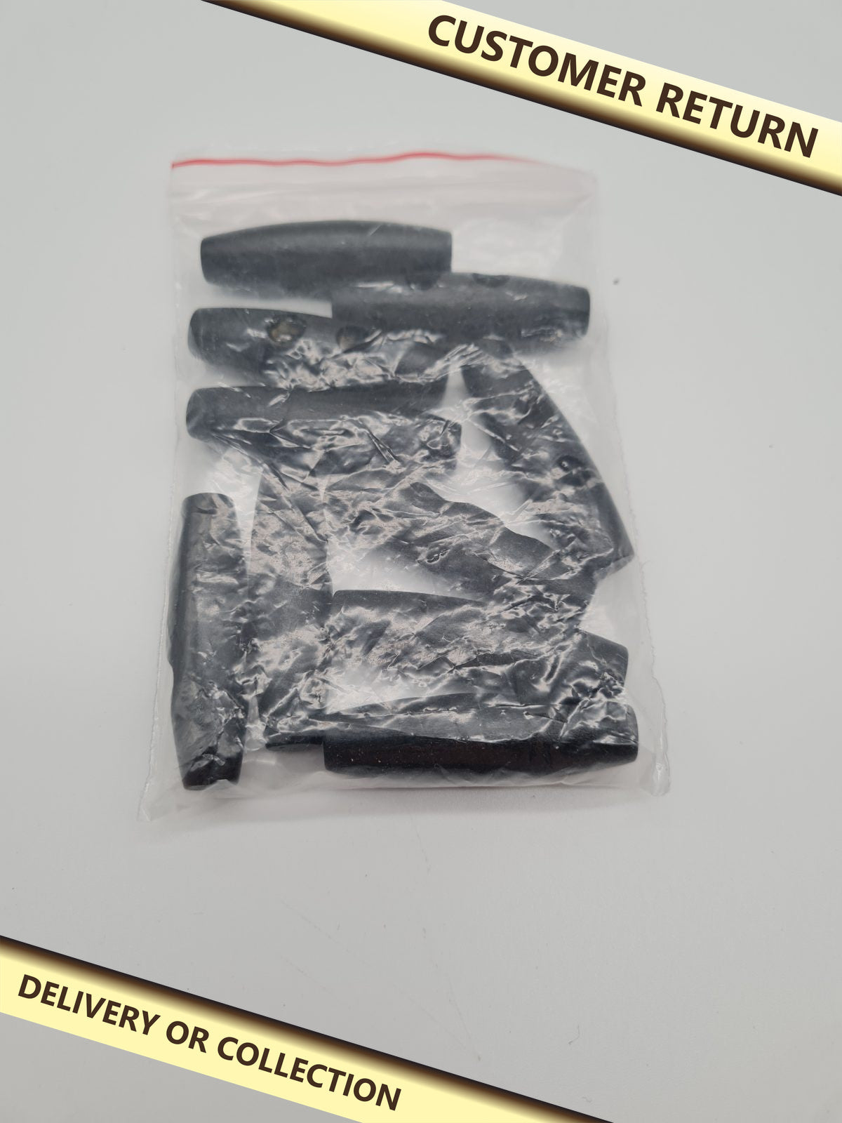 10 pack Wooden Toggle Buttons — photograph 1 — Customer return; auction delivery information shown on image