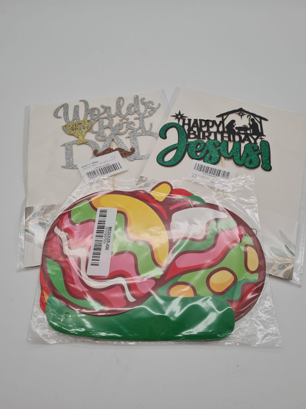 5 packs of a variety of cake toppers — photograph 3