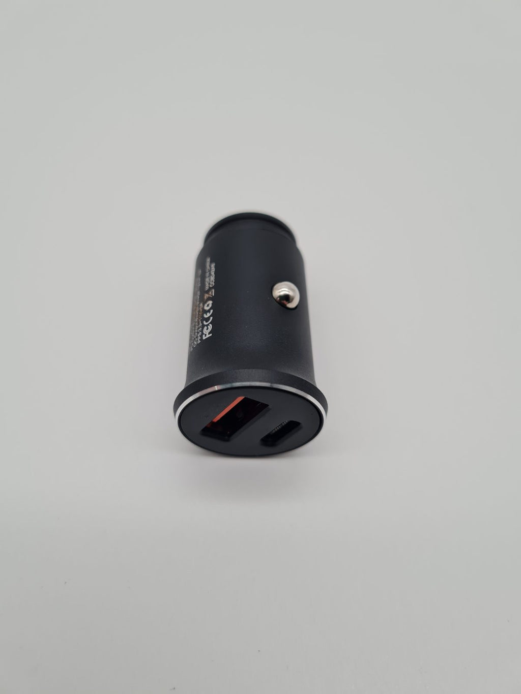 Dual USB Car Charger Z25 — photograph 2