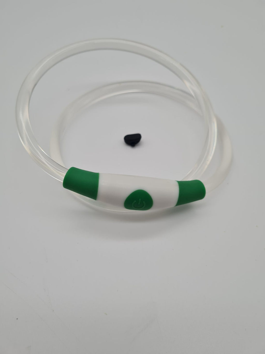 Rechargeable LED pet collar — photograph 2