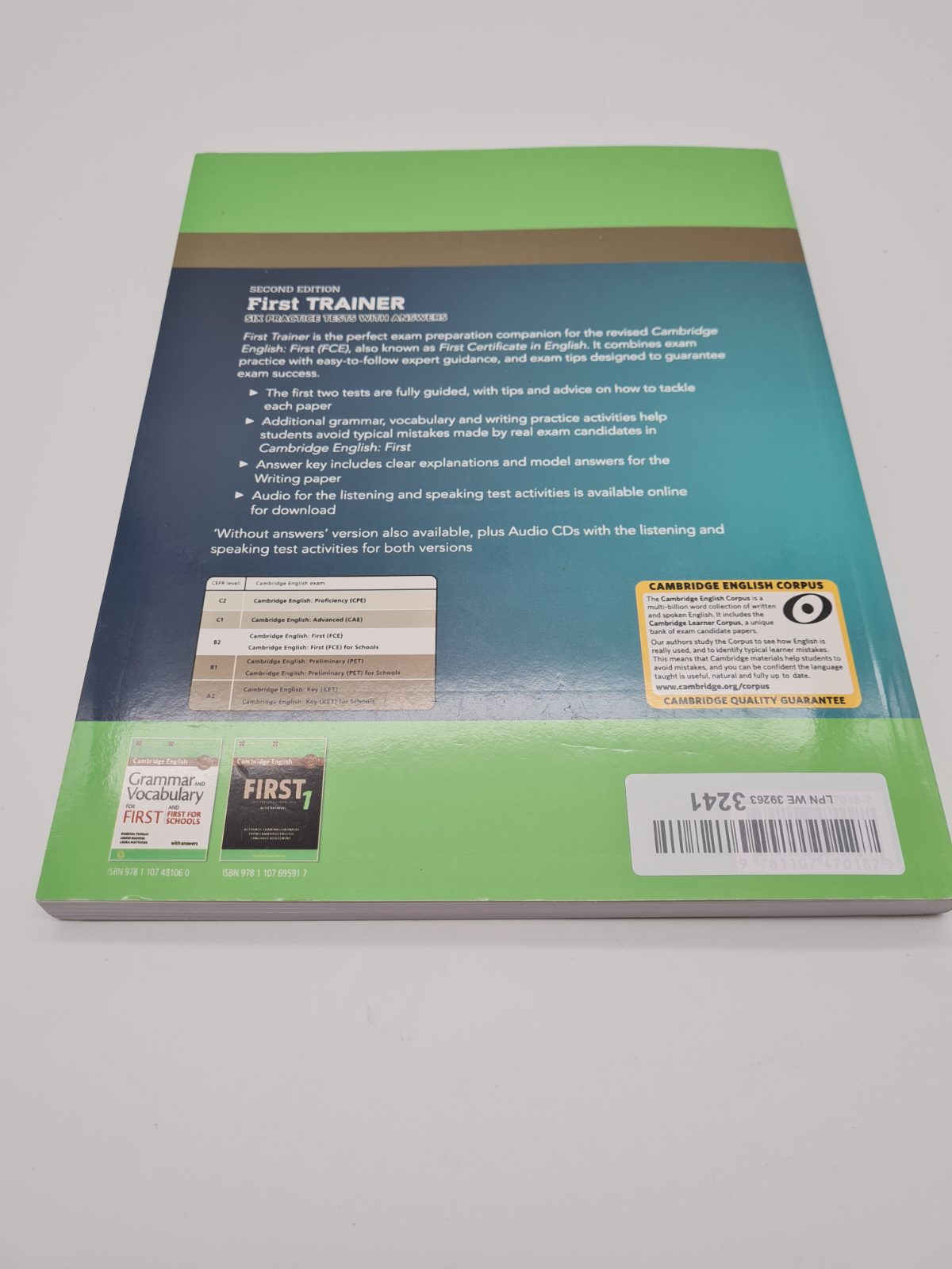 Book – Cambridge English First Trainer, Second Edition — photograph 3