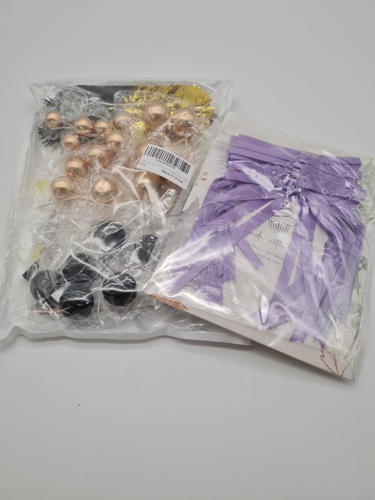 5 pack of party items — photograph 2