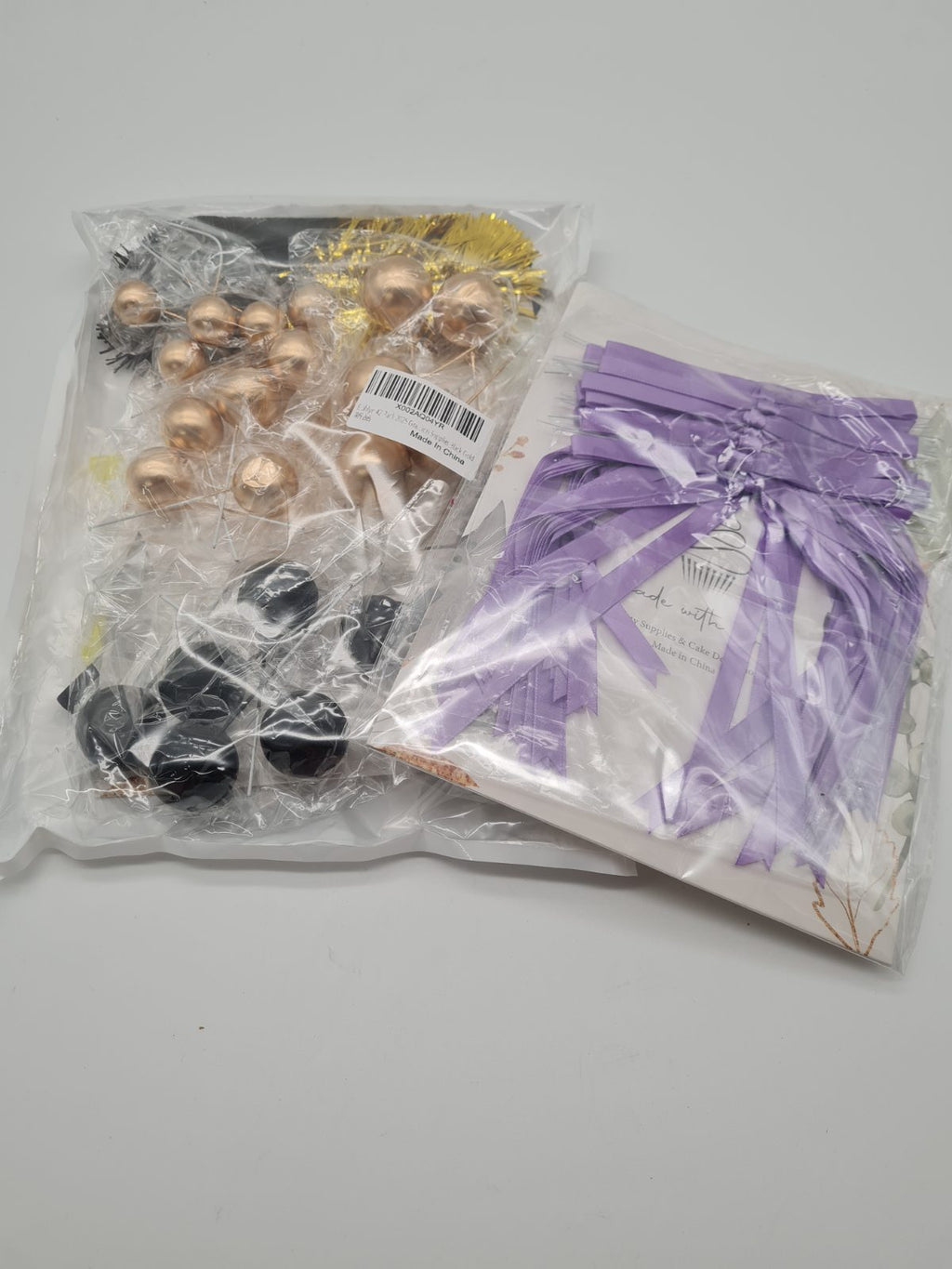 5 pack of party items — photograph 2