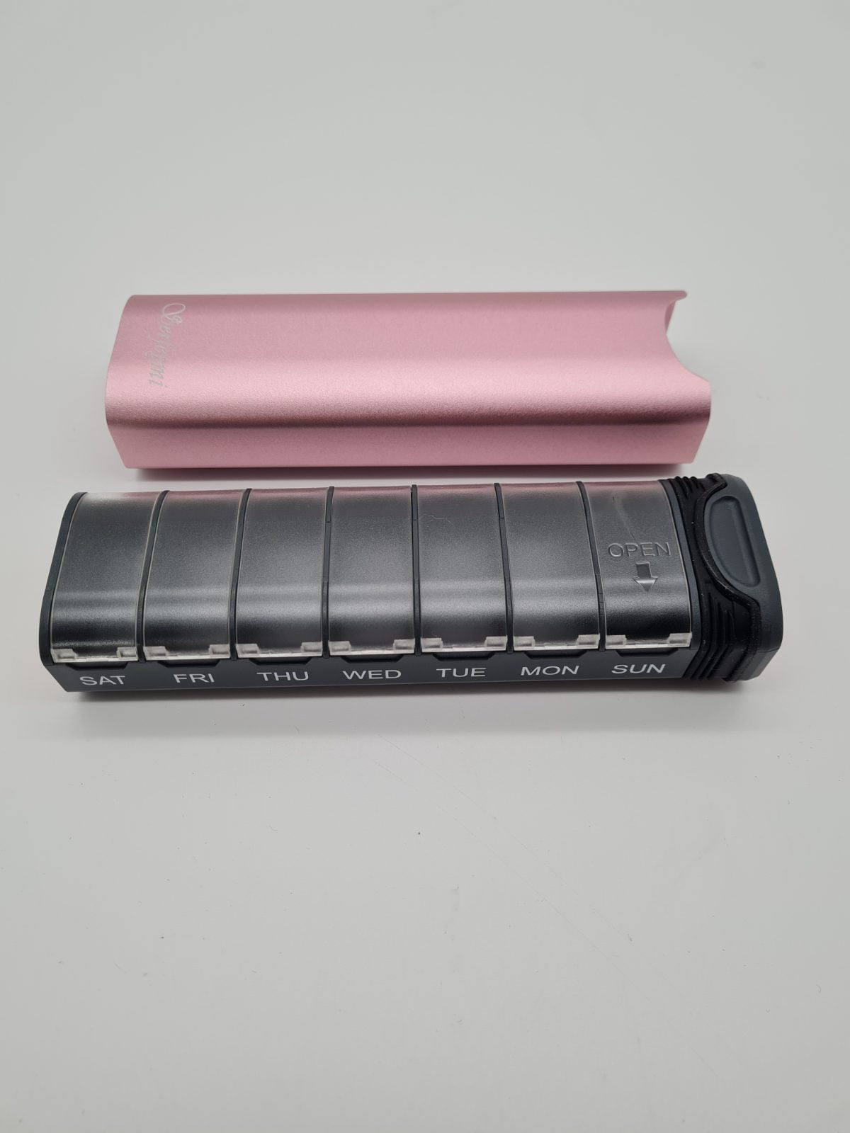 Serfeymi 7-Day Pill Organiser — photograph 1
